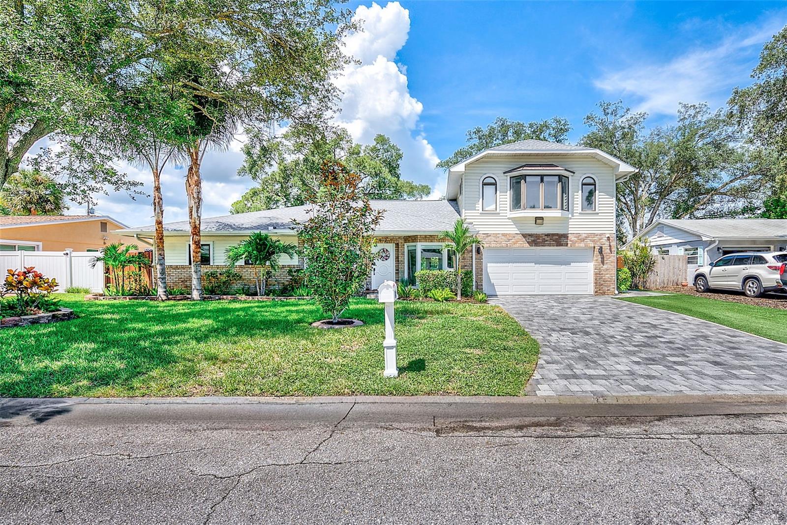 812 Willowbranch, Clearwater, FL 33764