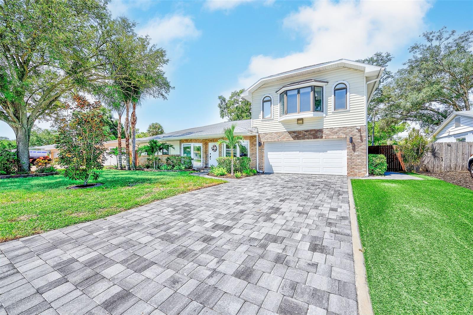 812 Willowbranch, Clearwater, FL 33764