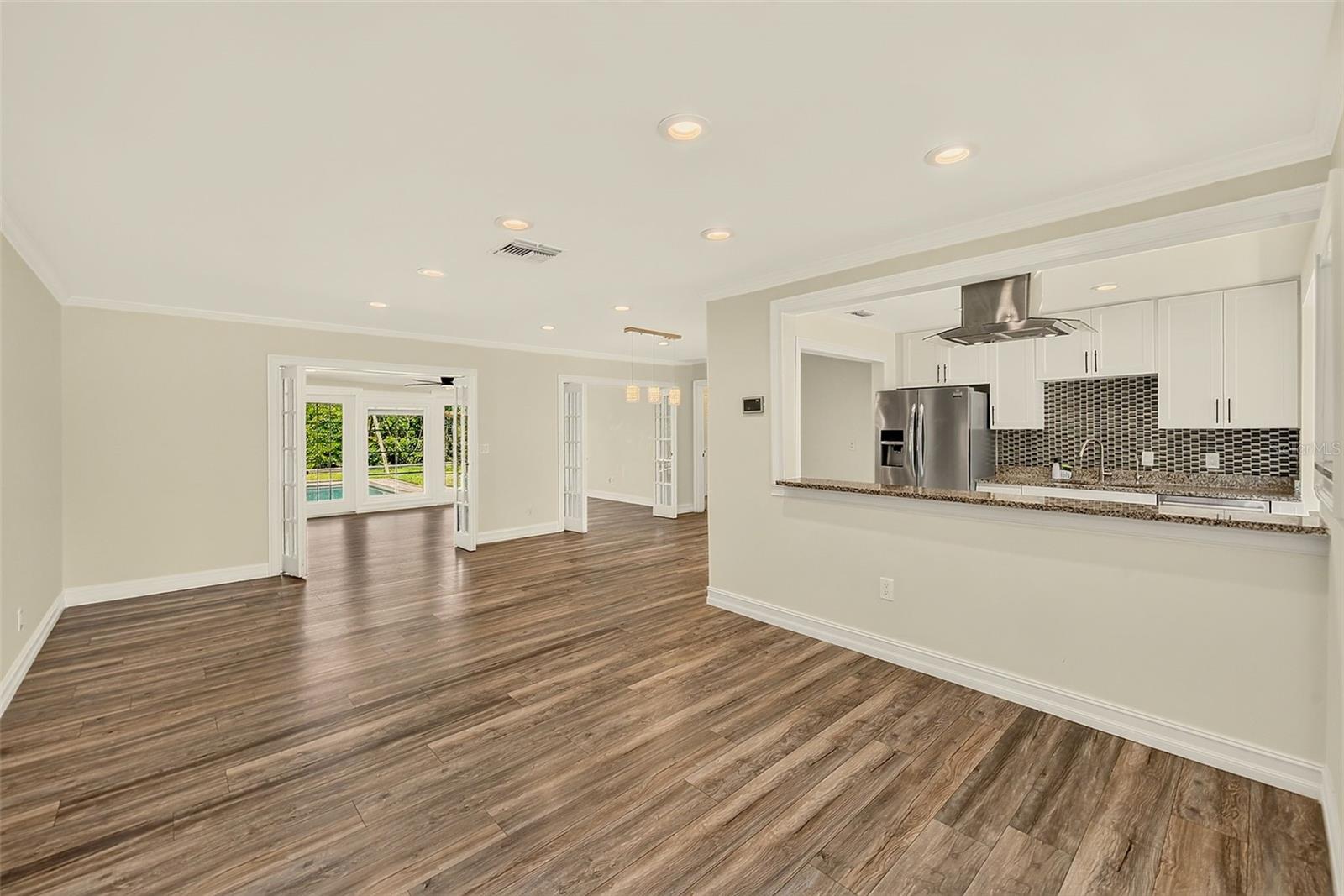 812 Willowbranch, Clearwater, FL 33764