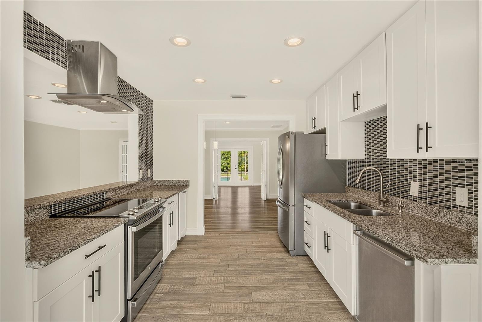 812 Willowbranch, Clearwater, FL 33764