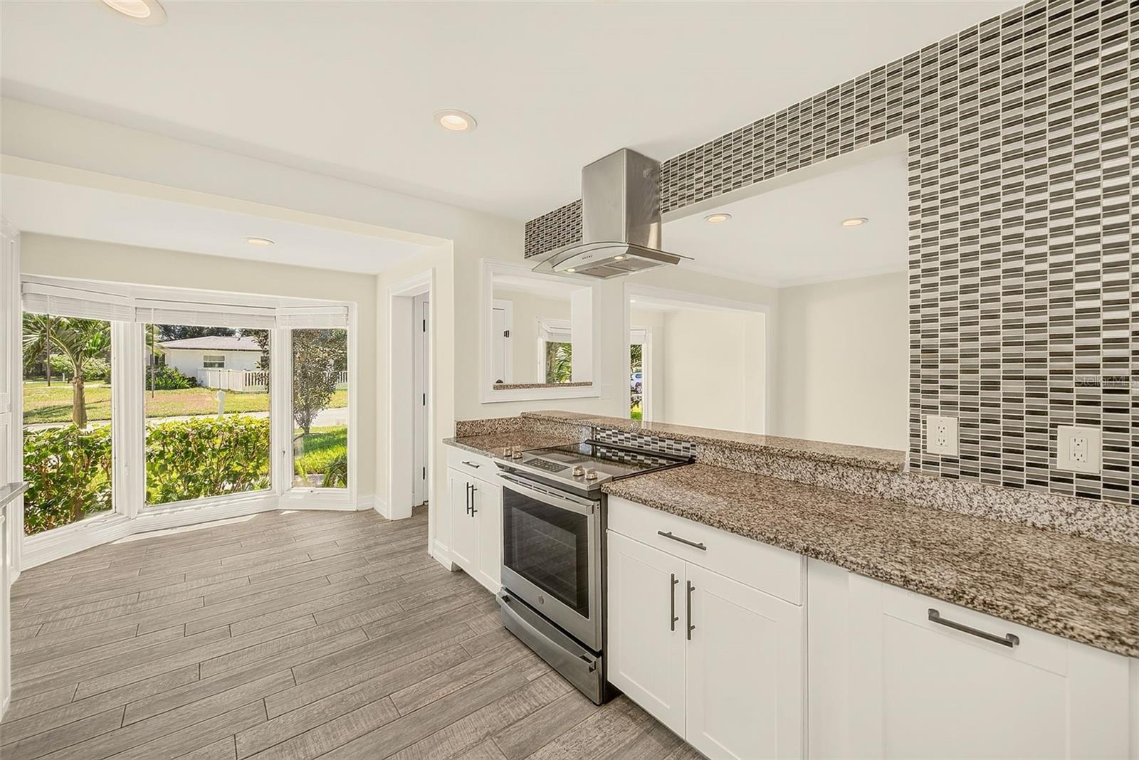 812 Willowbranch, Clearwater, FL 33764