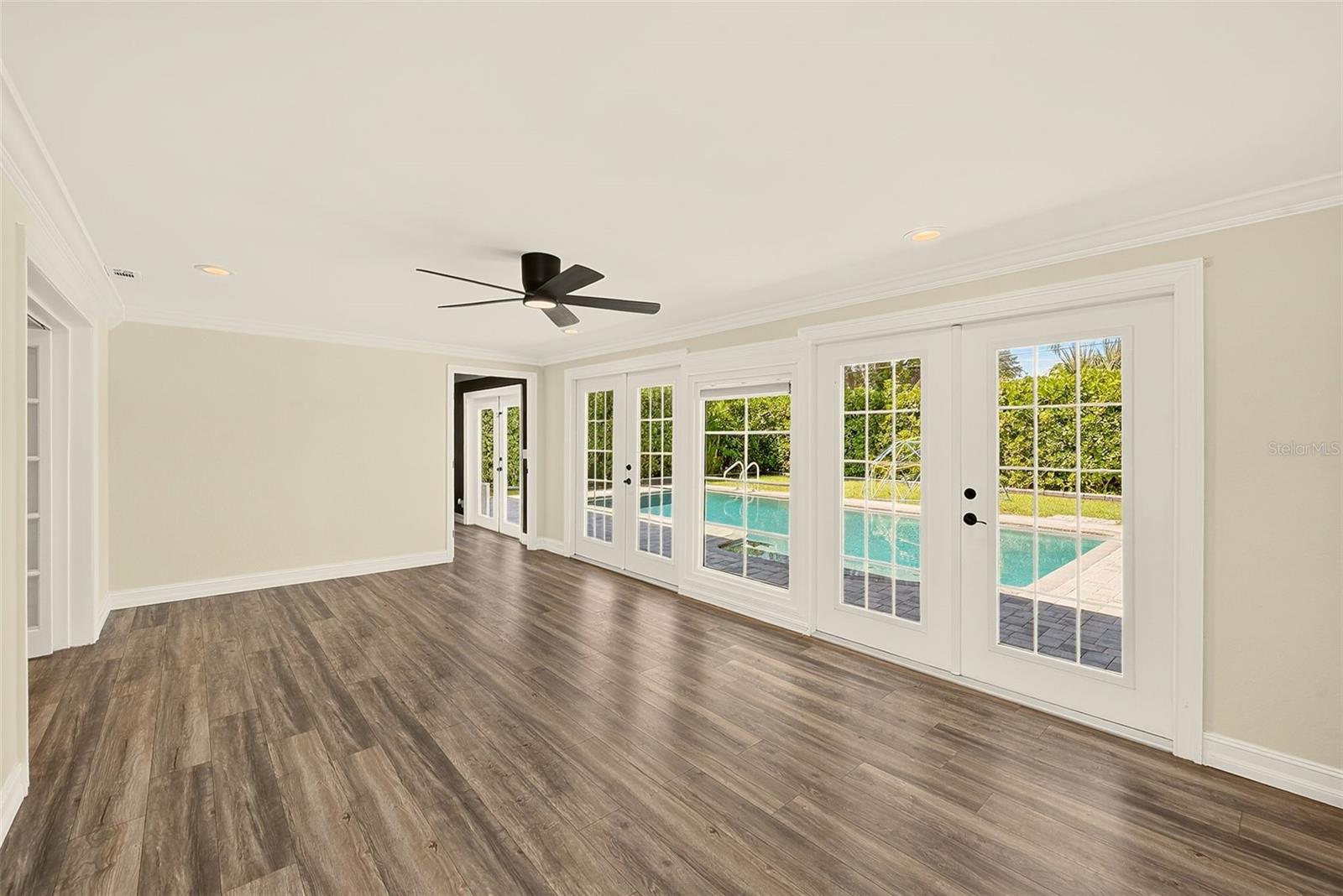 812 Willowbranch, Clearwater, FL 33764