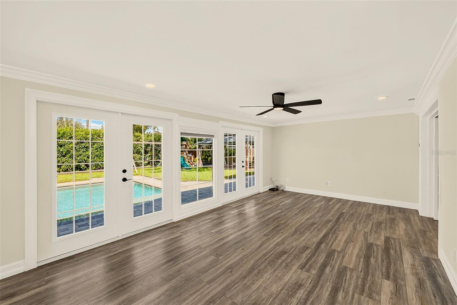 812 Willowbranch, Clearwater, FL 33764