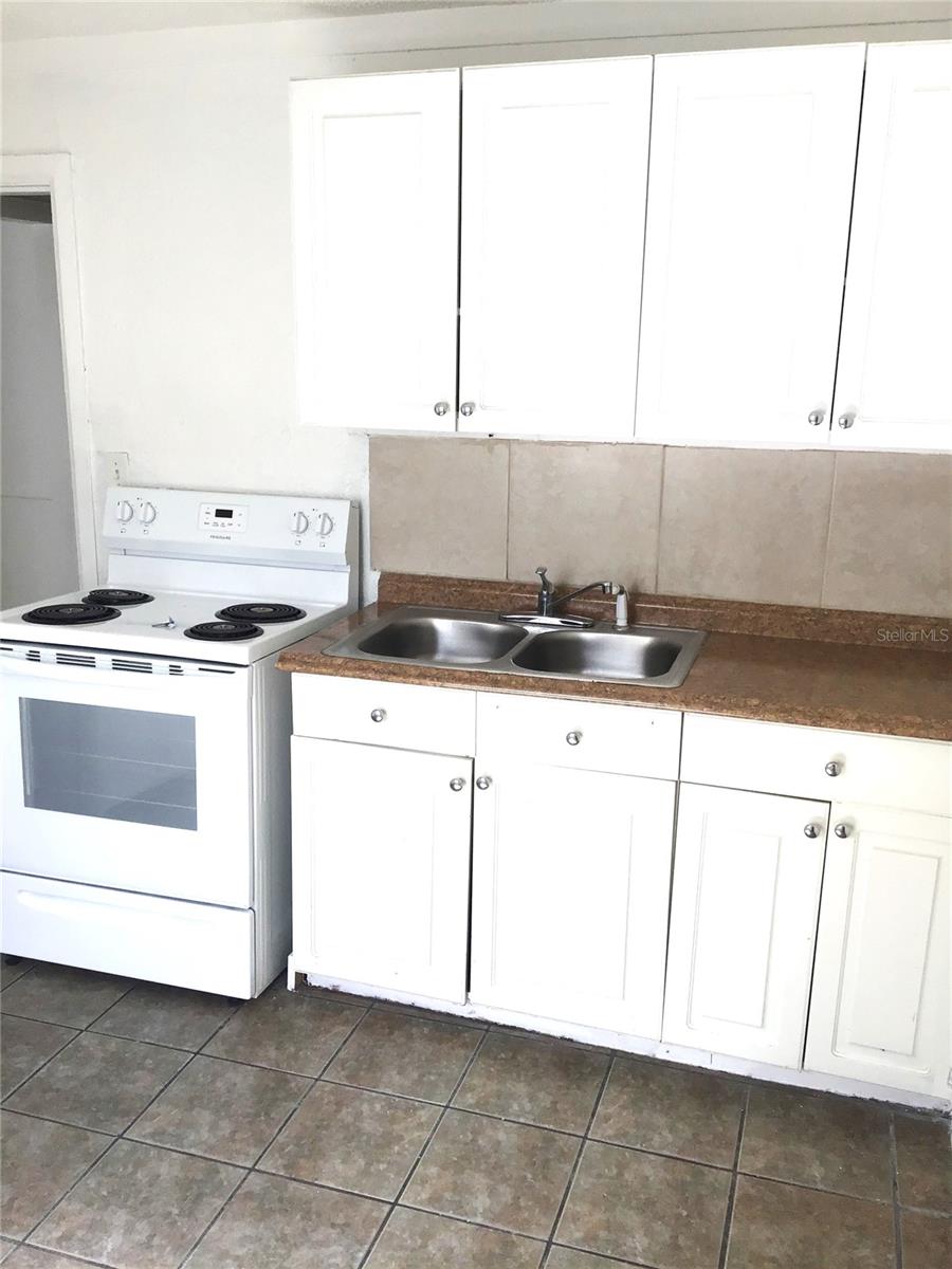 2226 27th, St Petersburg, FL 33712