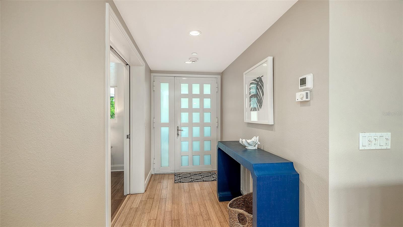 1075 Gulf of Mexico Unit 303, Longboat Key, FL 34228