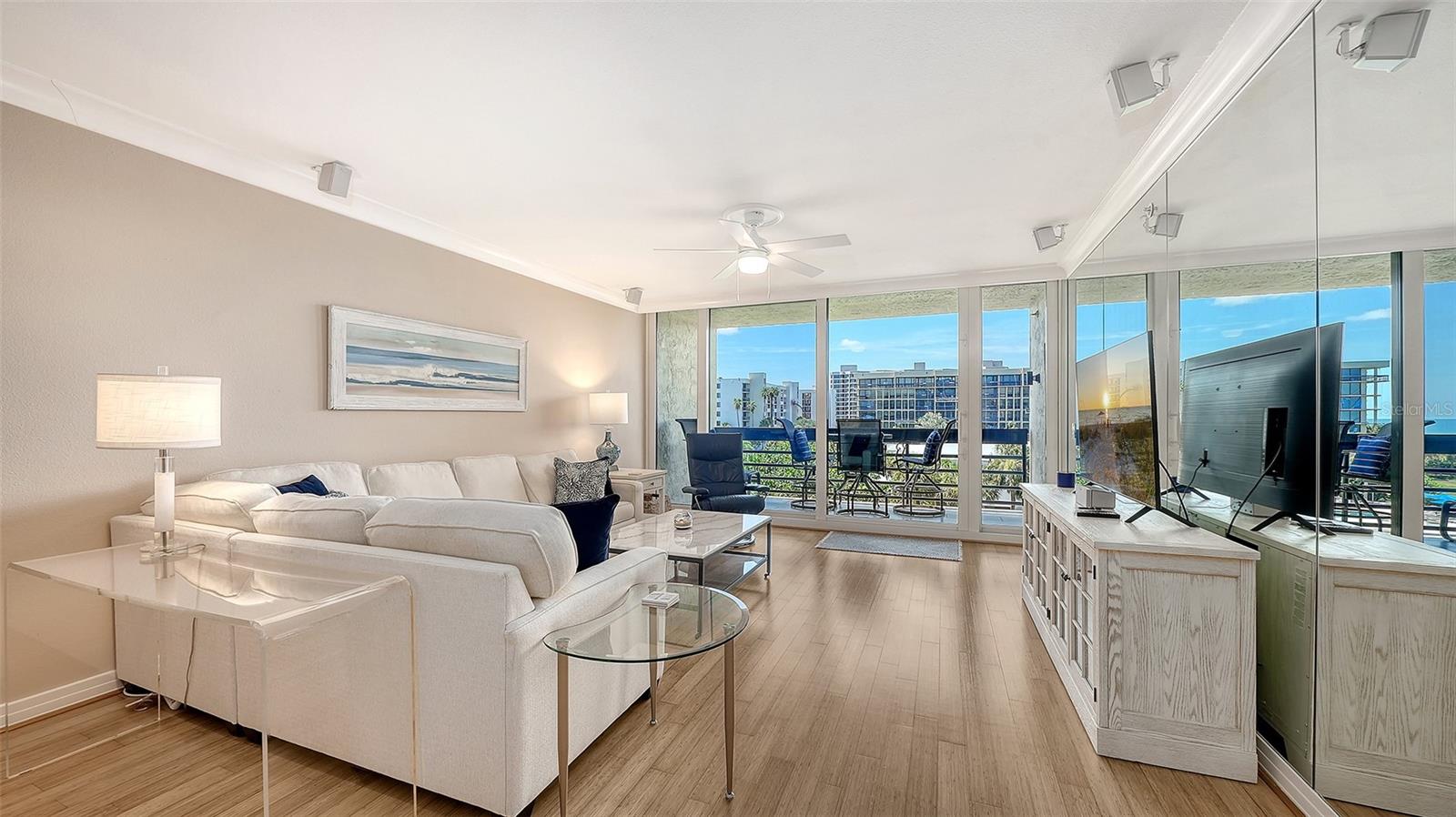 1075 Gulf of Mexico Unit 303, Longboat Key, FL 34228