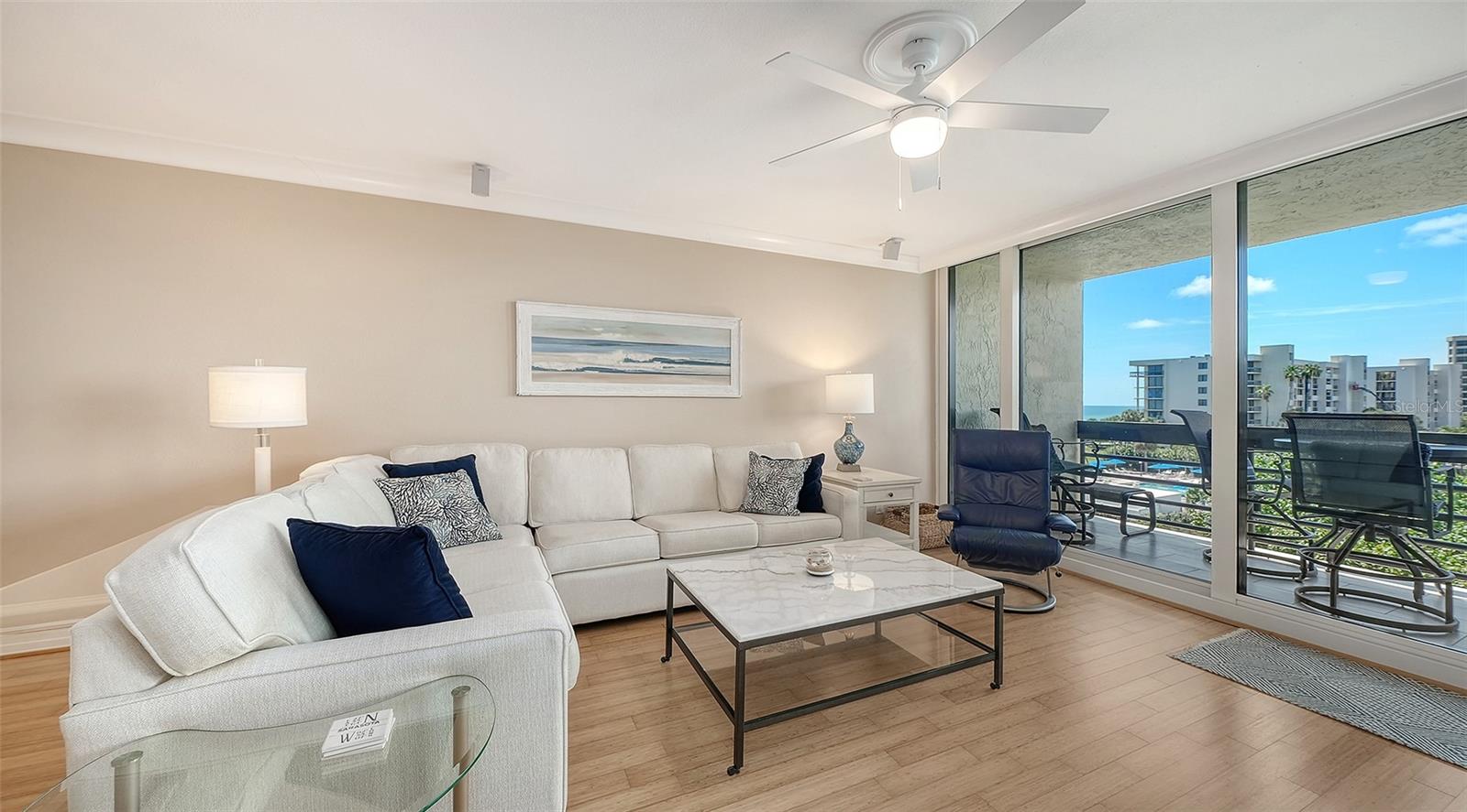 1075 Gulf of Mexico Unit 303, Longboat Key, FL 34228