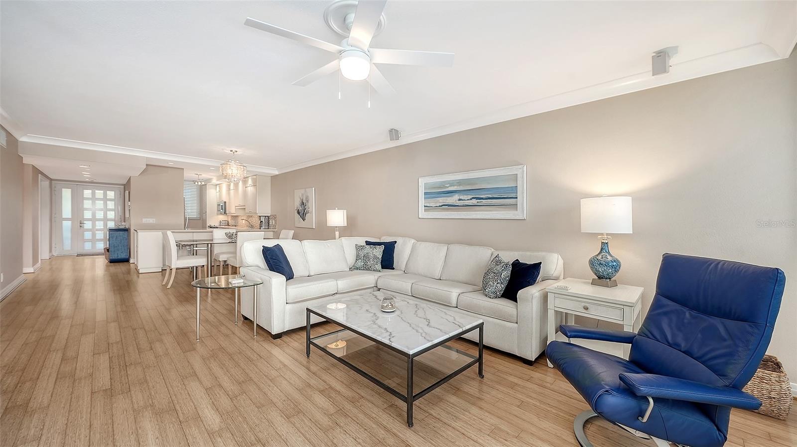 1075 Gulf of Mexico Unit 303, Longboat Key, FL 34228
