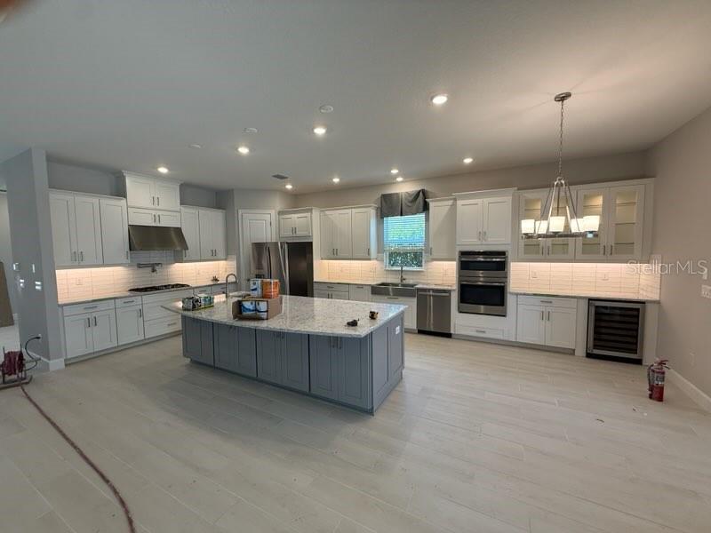 8208 Summer Night, Sarasota, FL 34241