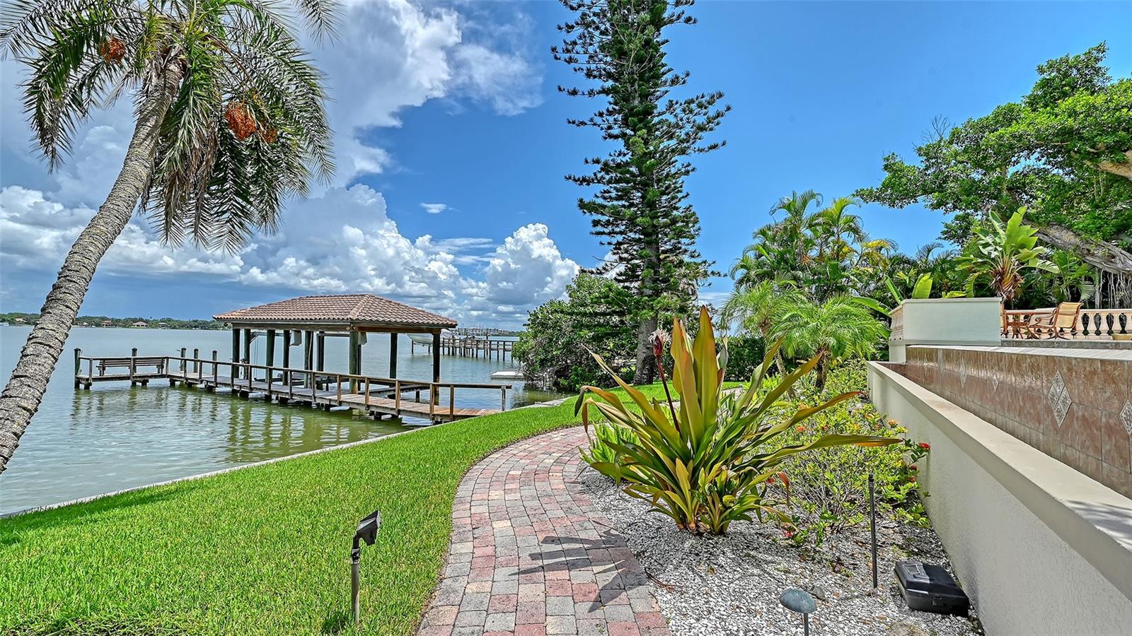 1216 Casey Key, Osprey, FL 34229