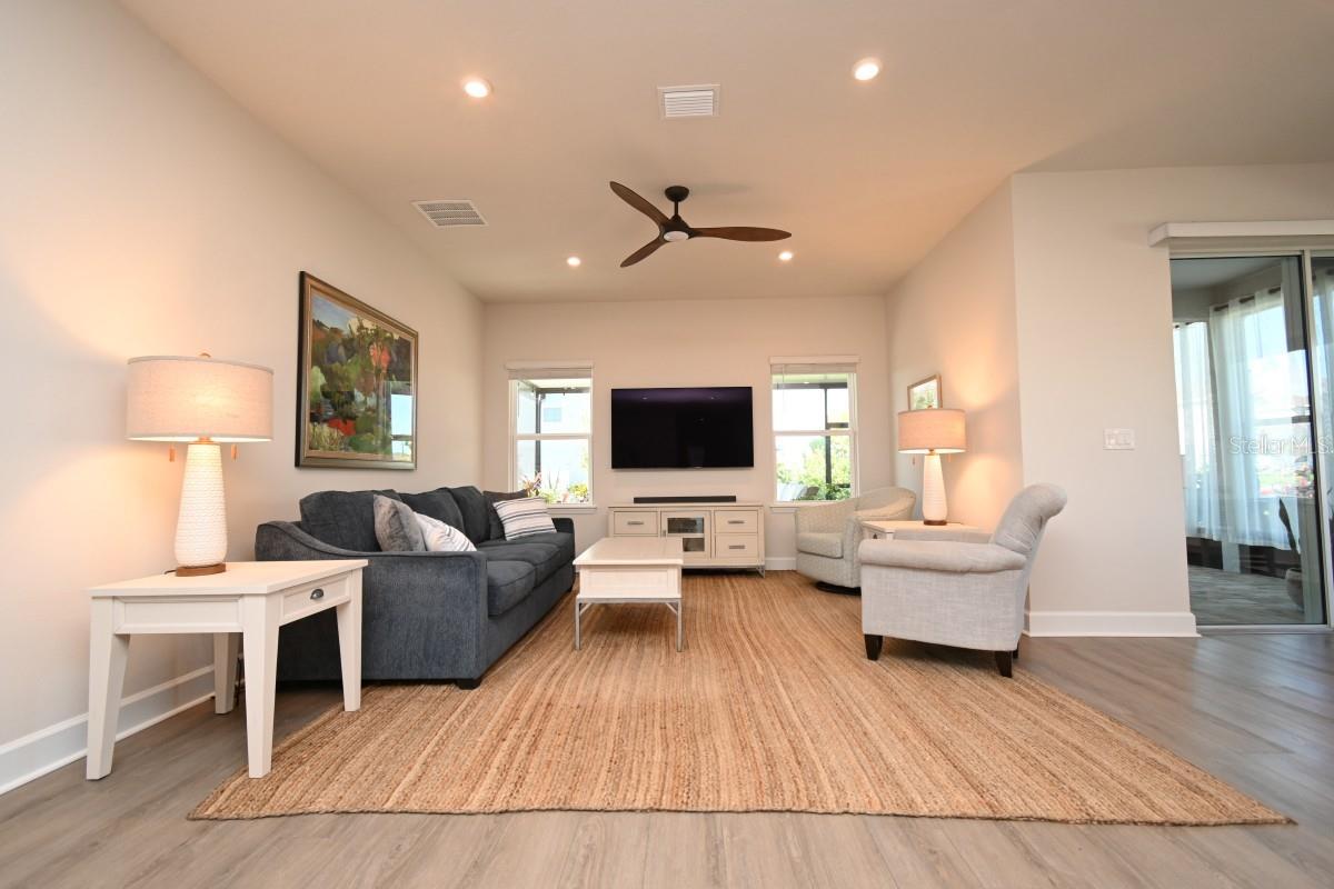 6650 Pebblebrooke, Zephyrhills, FL 33541