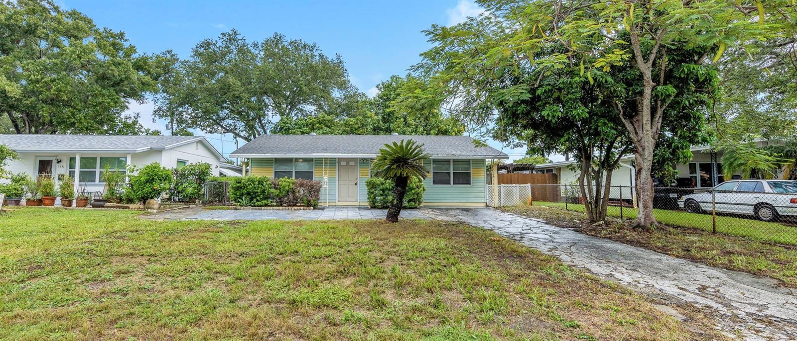 5621 11th, St Petersburg, FL 33710