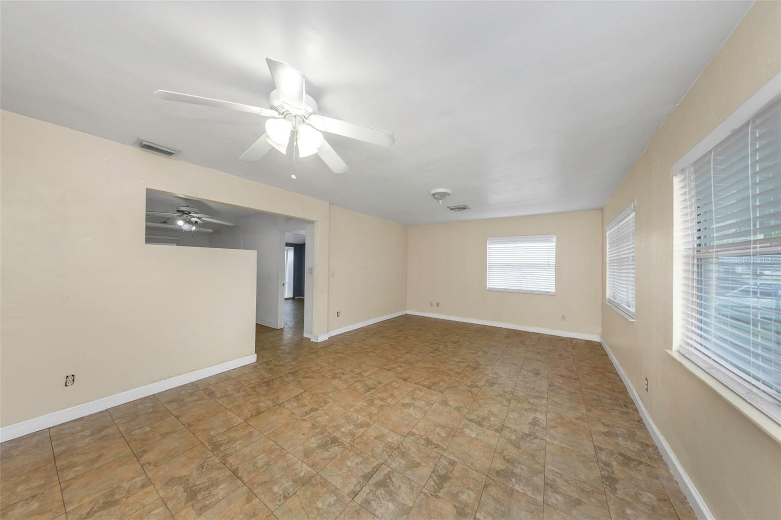 5621 11th, St Petersburg, FL 33710