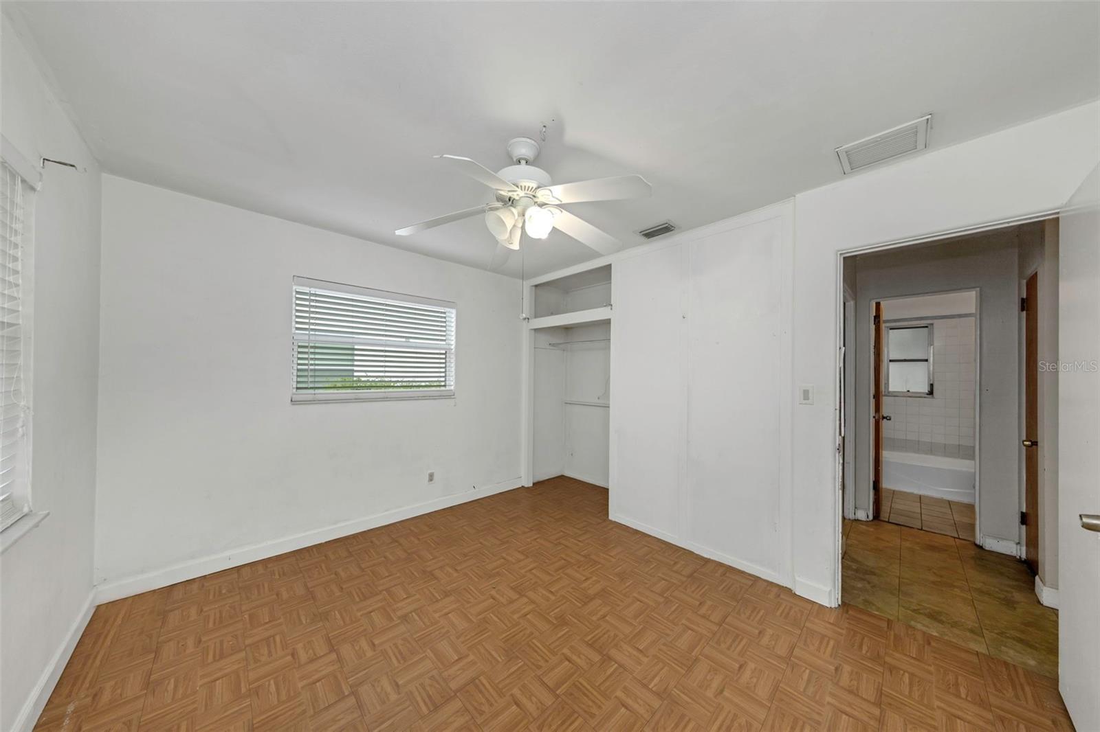 5621 11th, St Petersburg, FL 33710