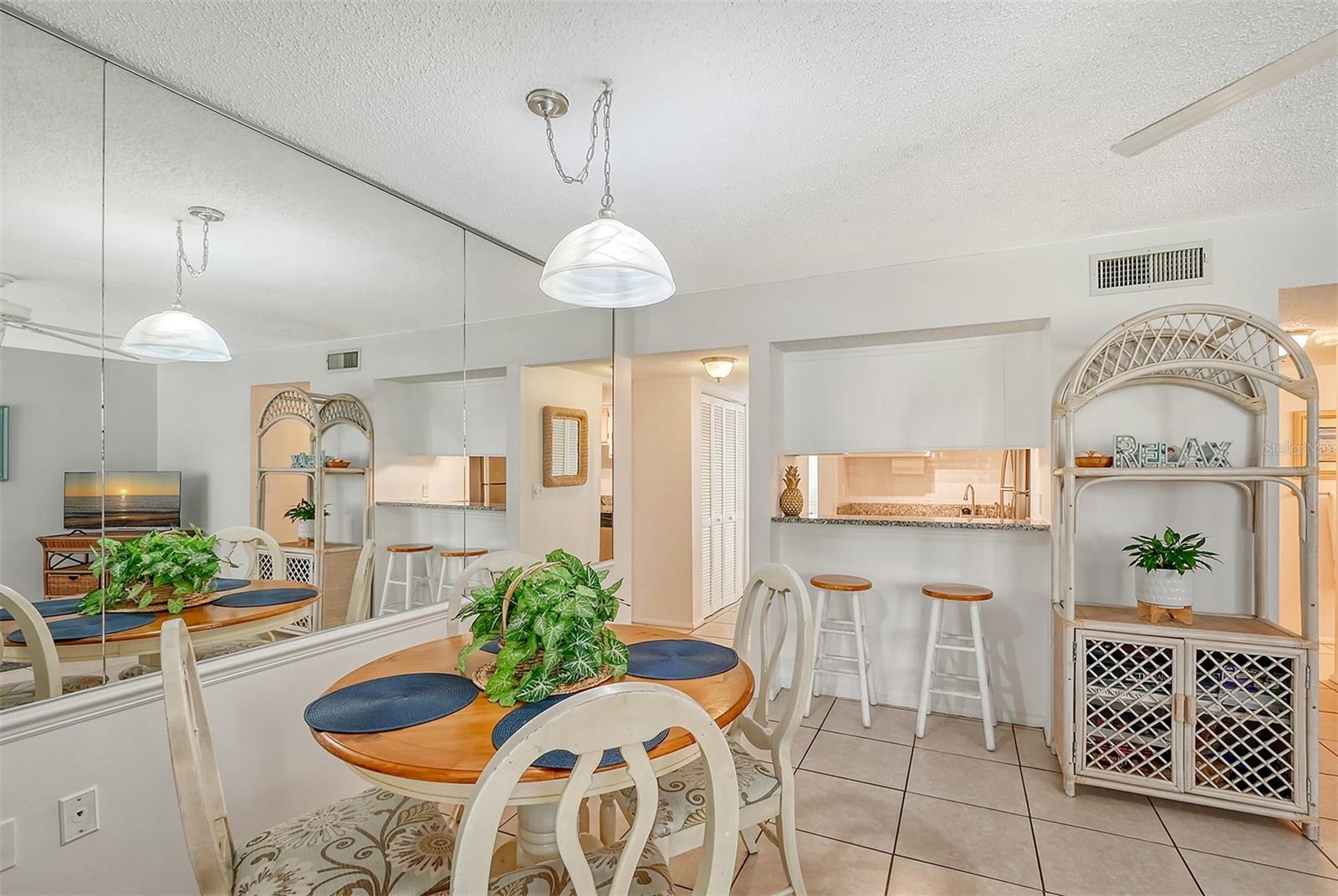 6157 Midnight Pass Unit G11, Sarasota, FL 34242