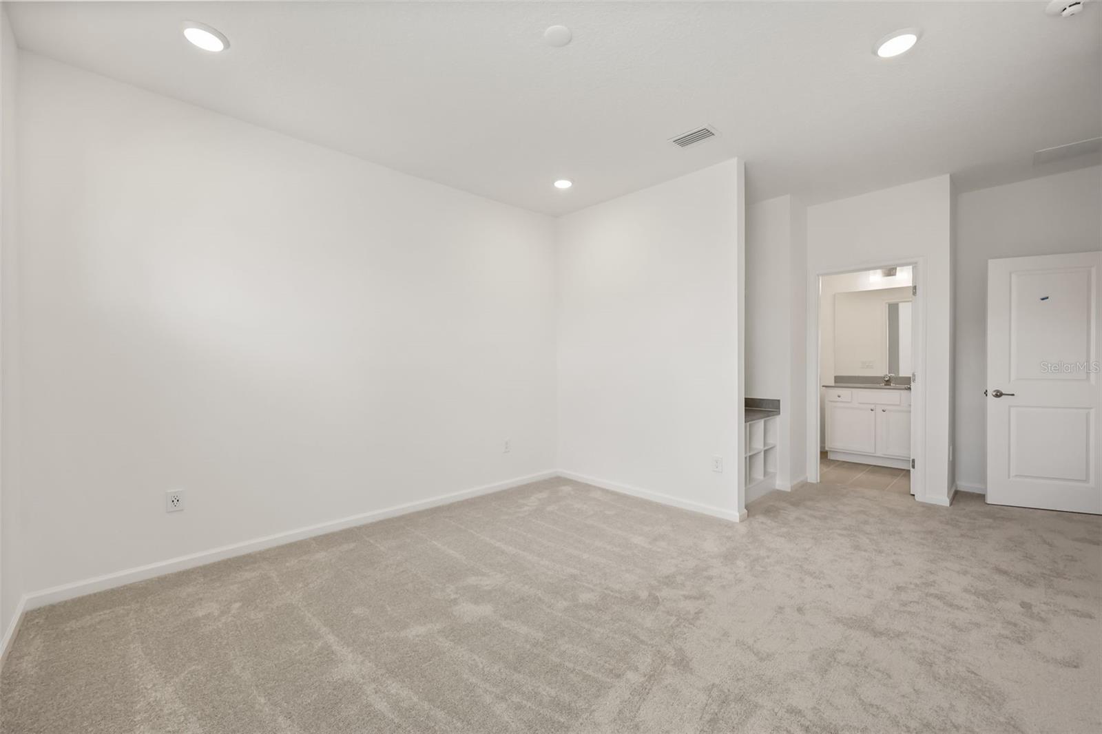 5821 High Seas, Orlando, FL 32821
