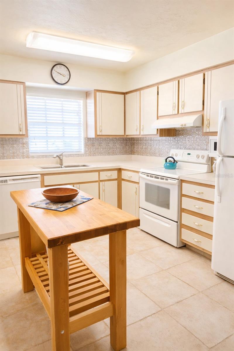 1640 Juno Unit 103f, Astor, FL 32102