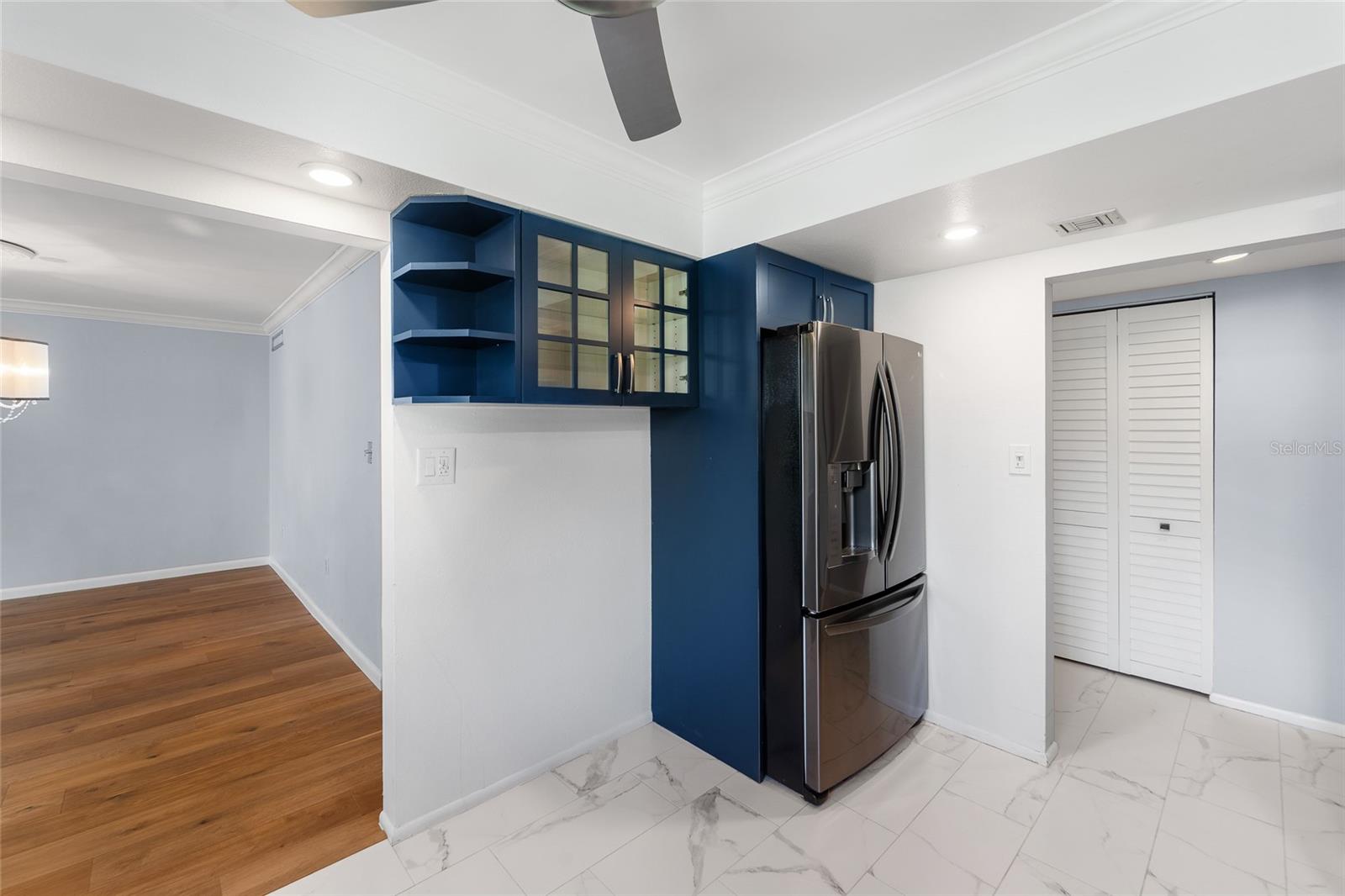 6265 Midnight Pass Unit 102, Sarasota, FL 34242