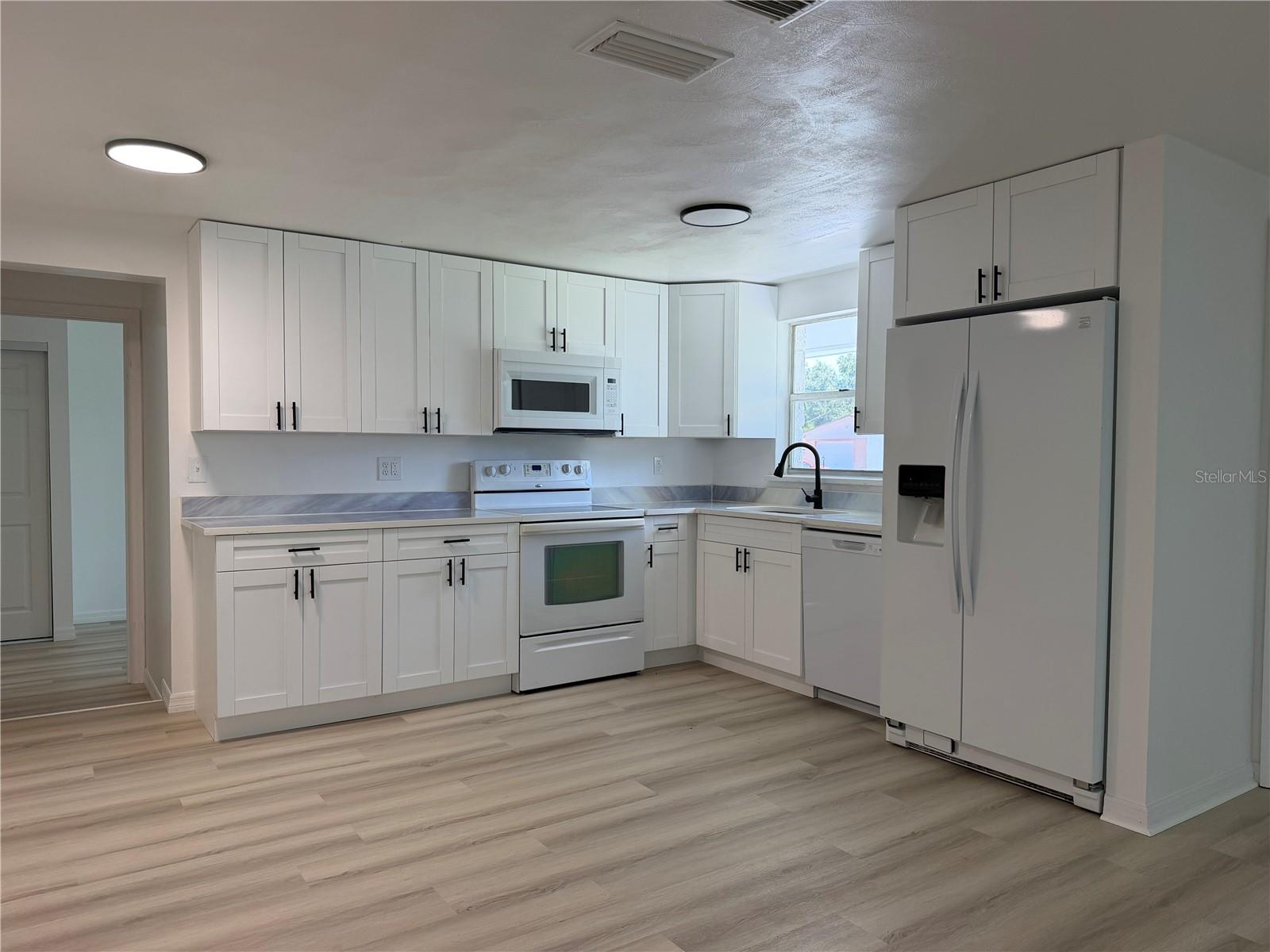 4533 Grand Central, New Port Richey, FL 34652