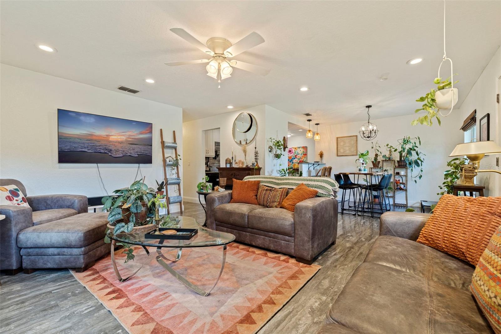 2940 47th, St Petersburg, FL 33712