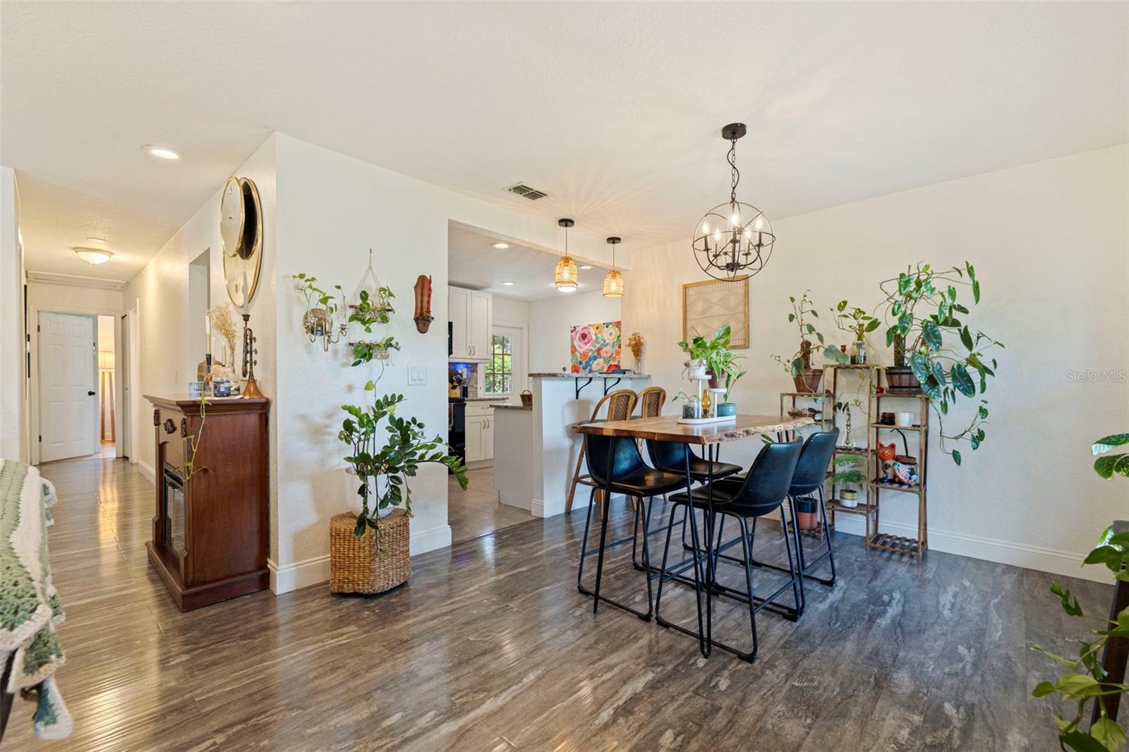 2940 47th, St Petersburg, FL 33712