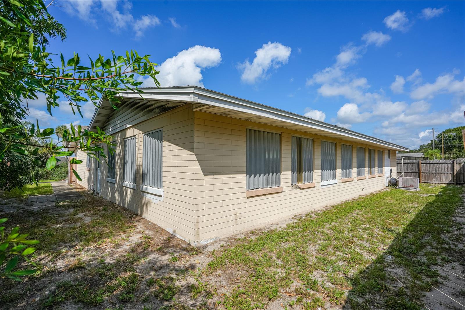 2005 Saxon, New Smyrna Beach, FL 32169