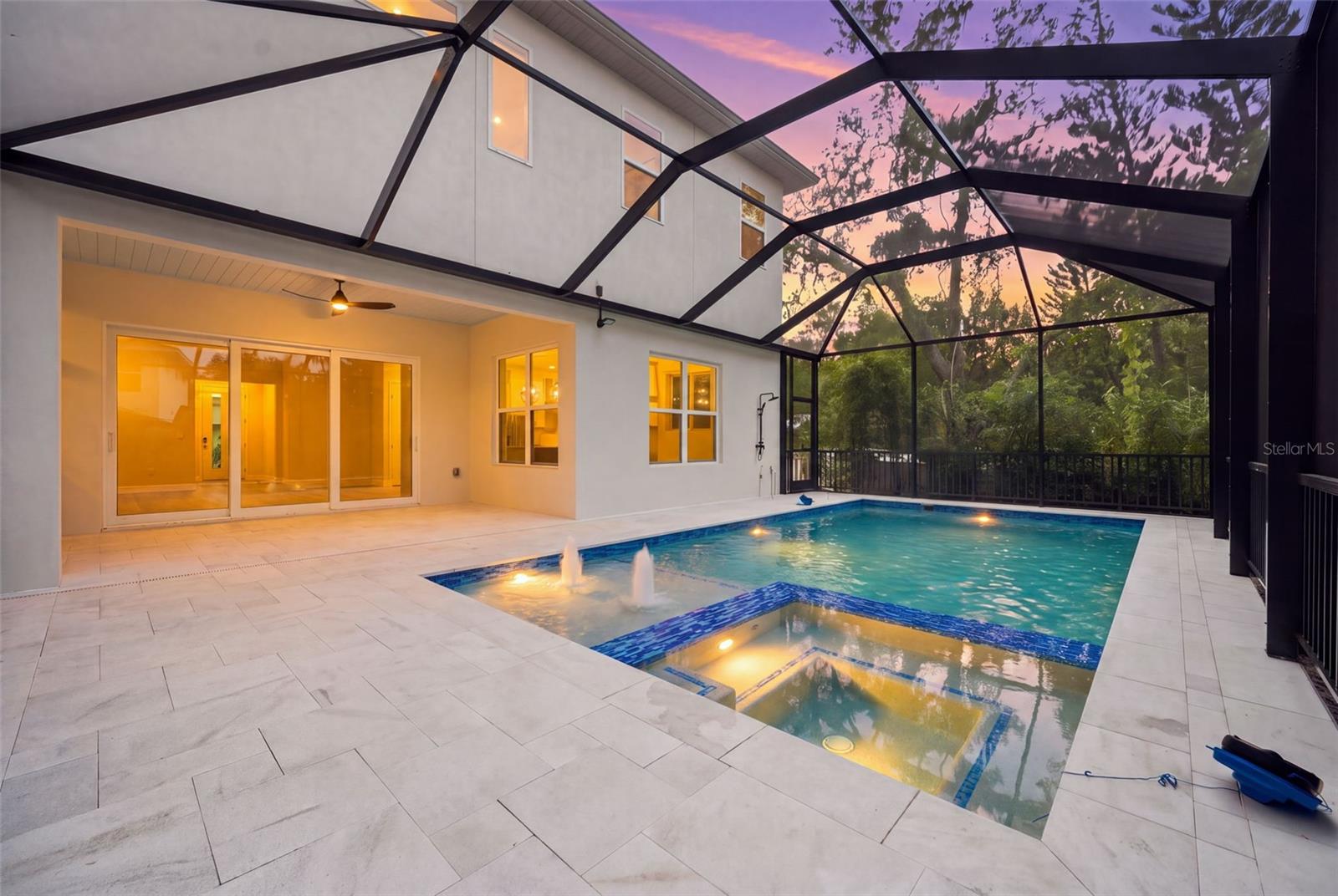 731 42nd, Sarasota, FL 34234