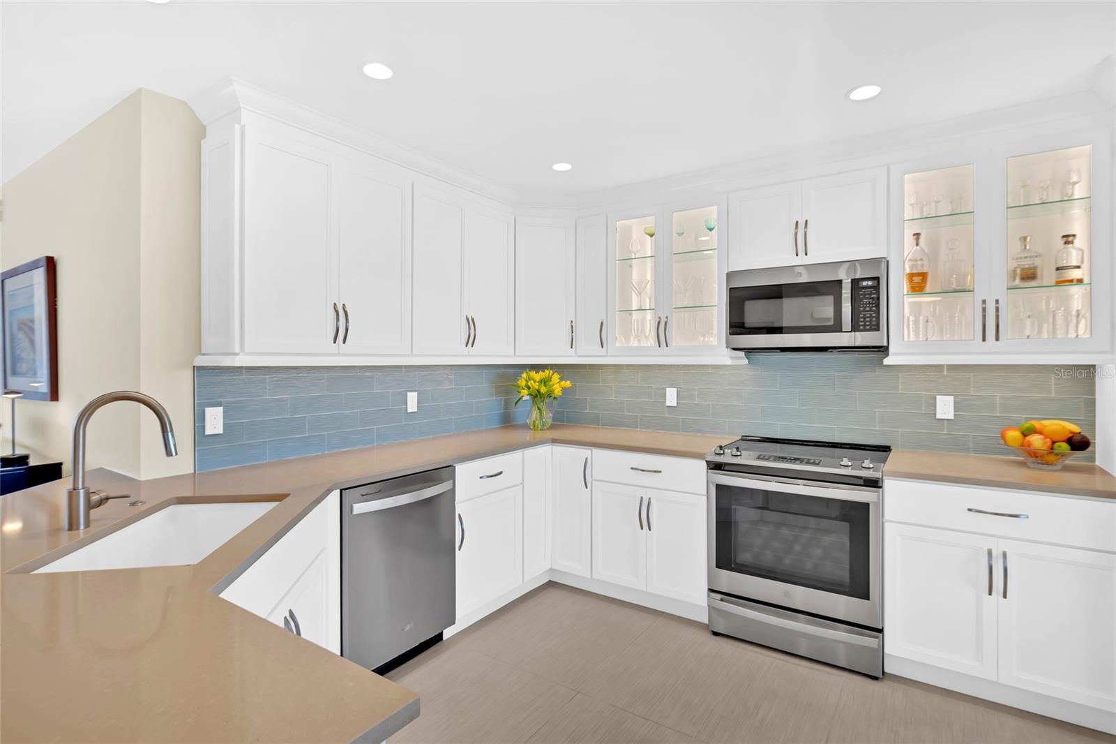 9226 Midnight Pass Unit 3b, Sarasota, FL 34242