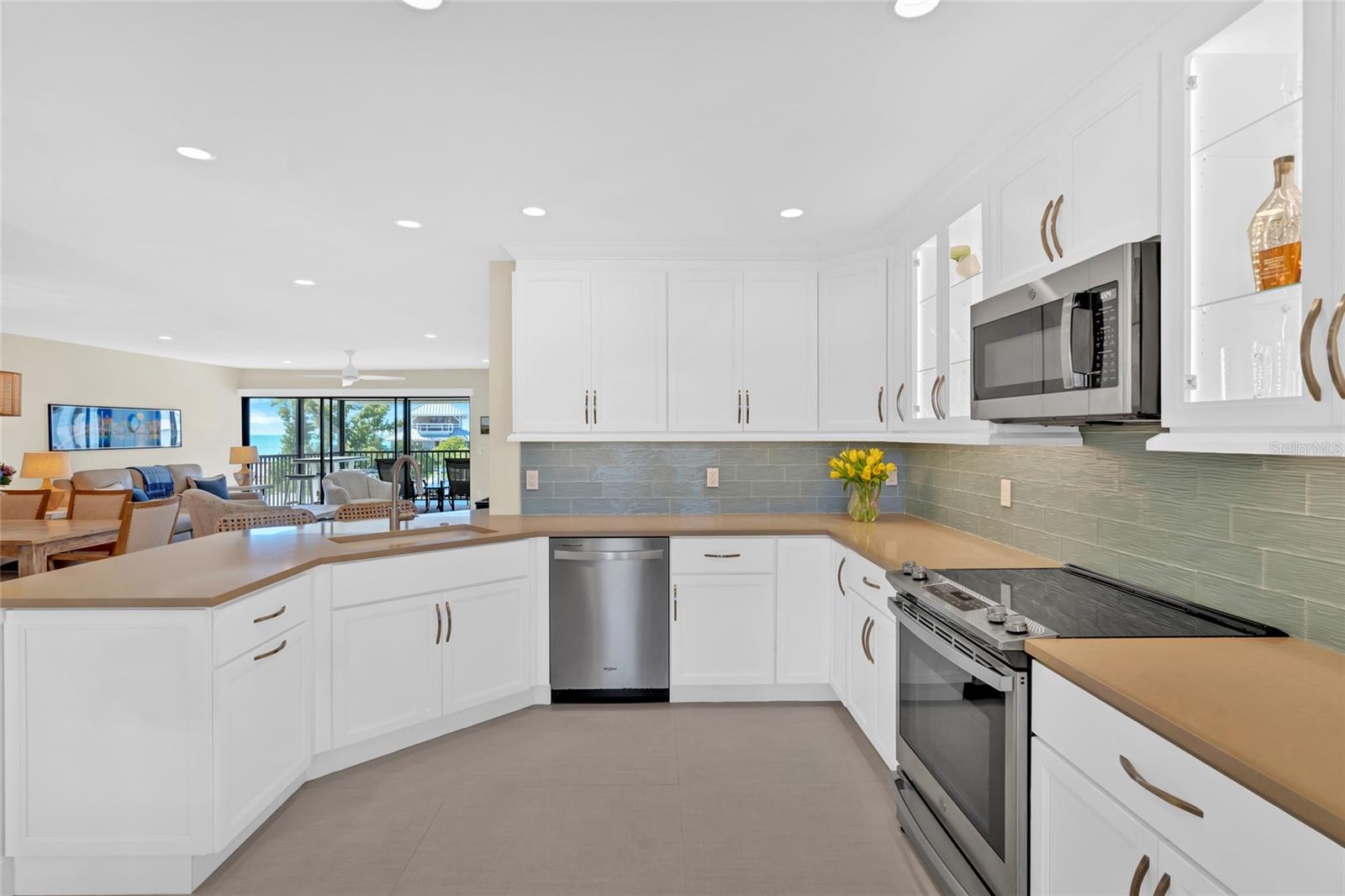 9226 Midnight Pass Unit 3b, Sarasota, FL 34242