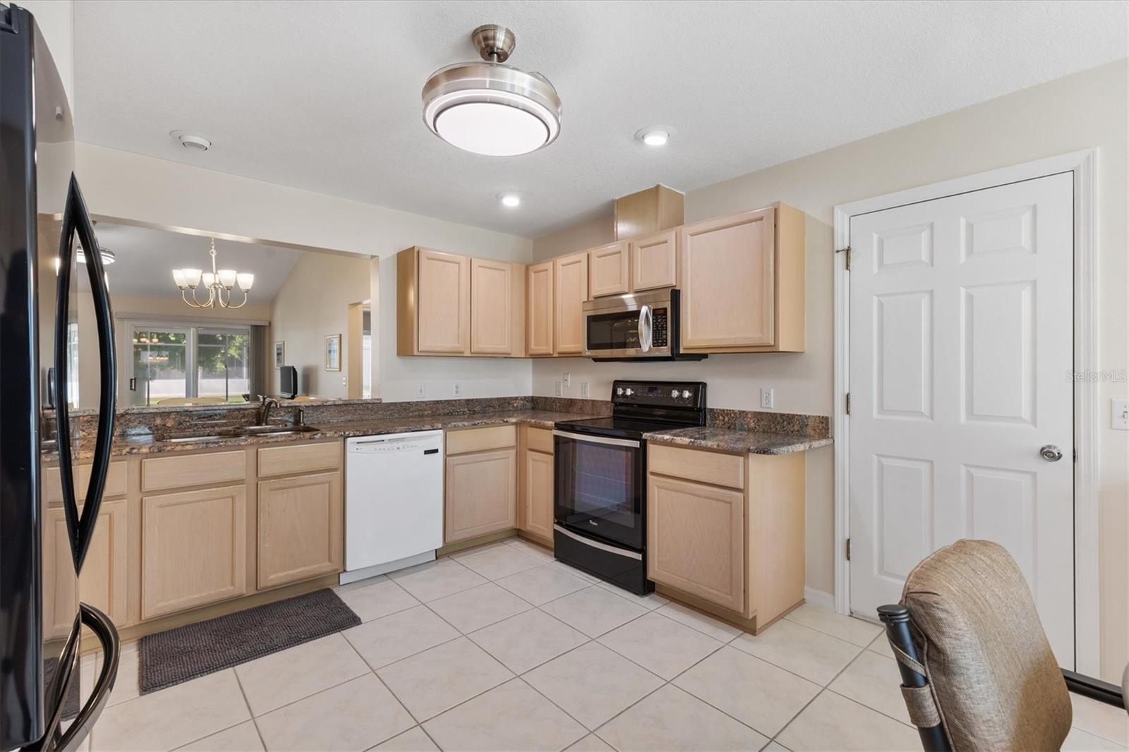 915 Ventura, Lady Lake, FL 32159