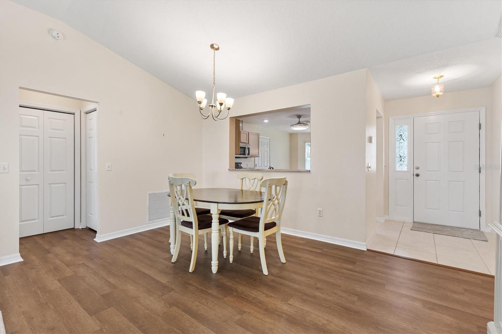 915 Ventura, Lady Lake, FL 32159