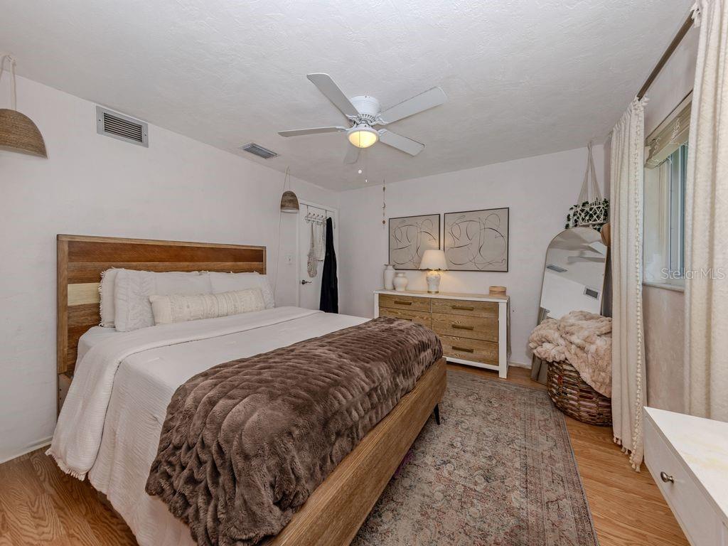 2161 Inner Cass, Sarasota, FL 34231