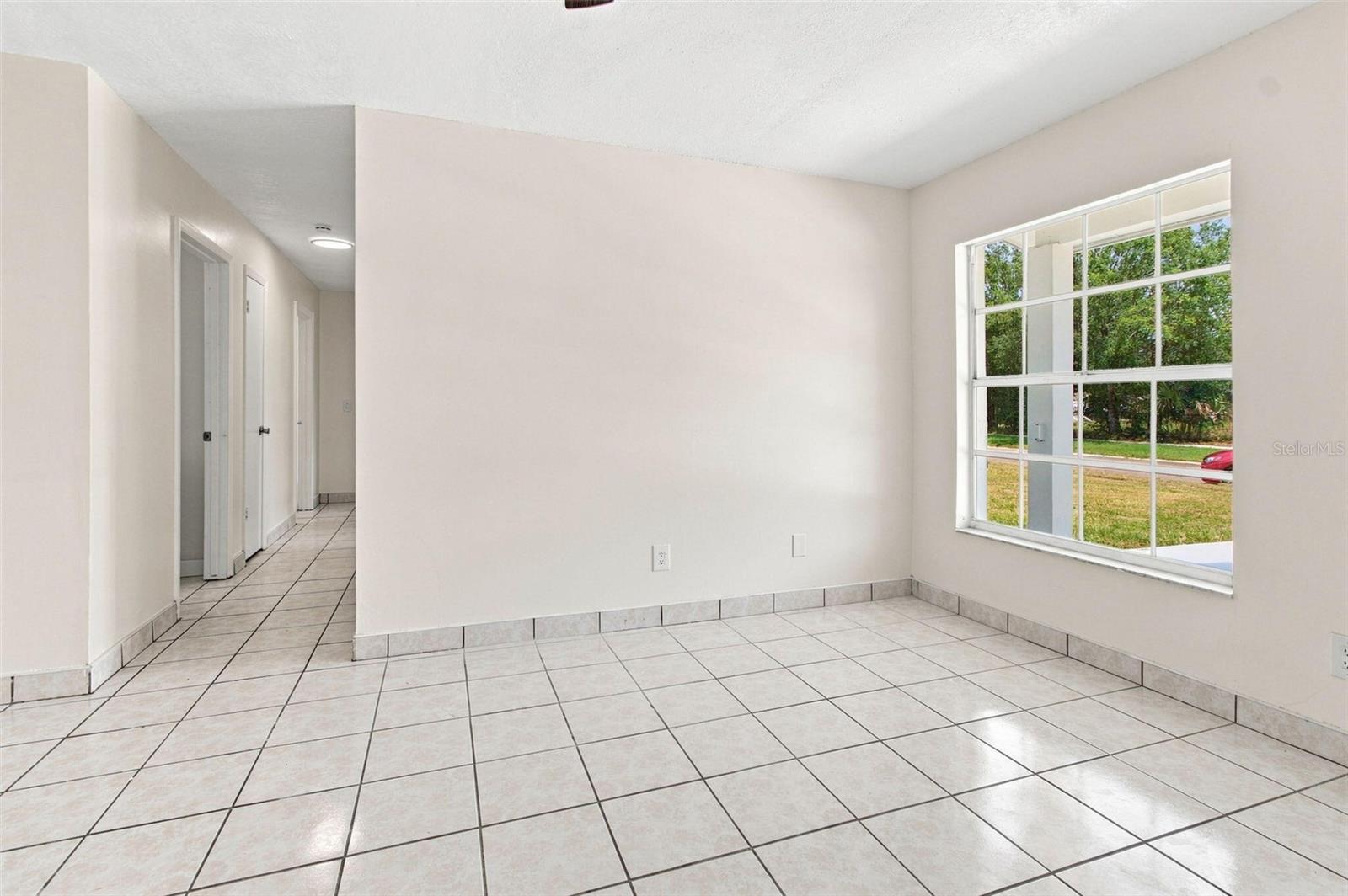 1719 Julian Ln, Tampa, FL 33619