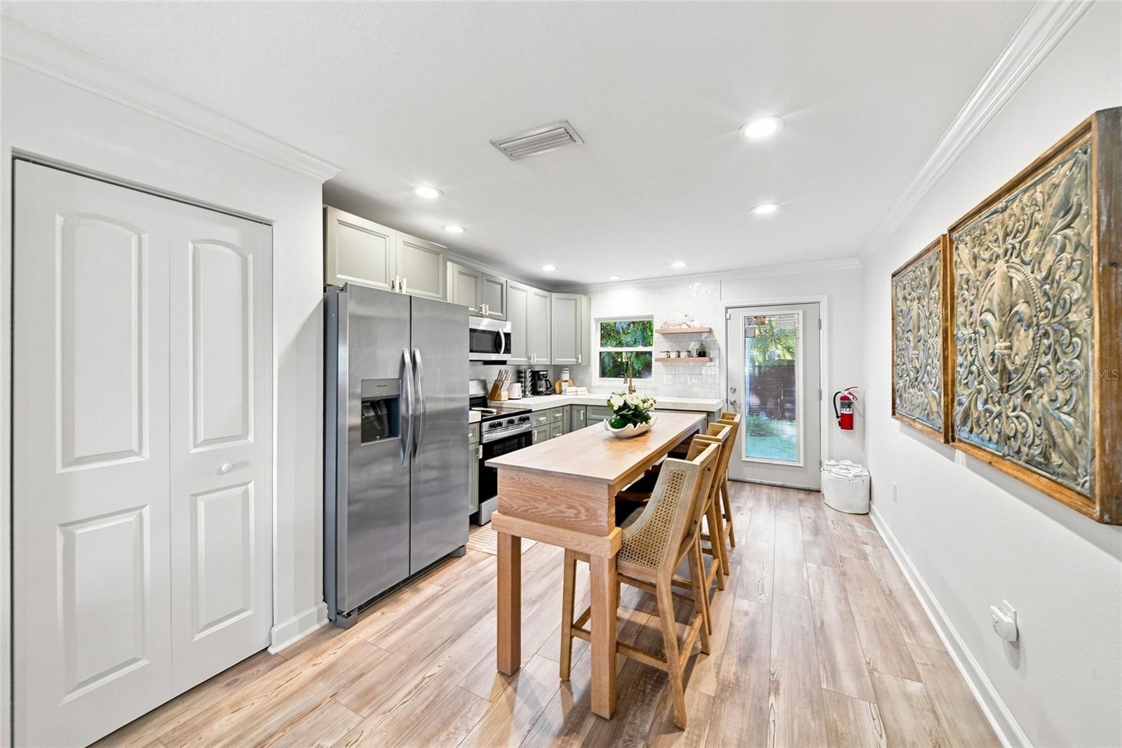 205 82nd, Holmes Beach, FL 34217