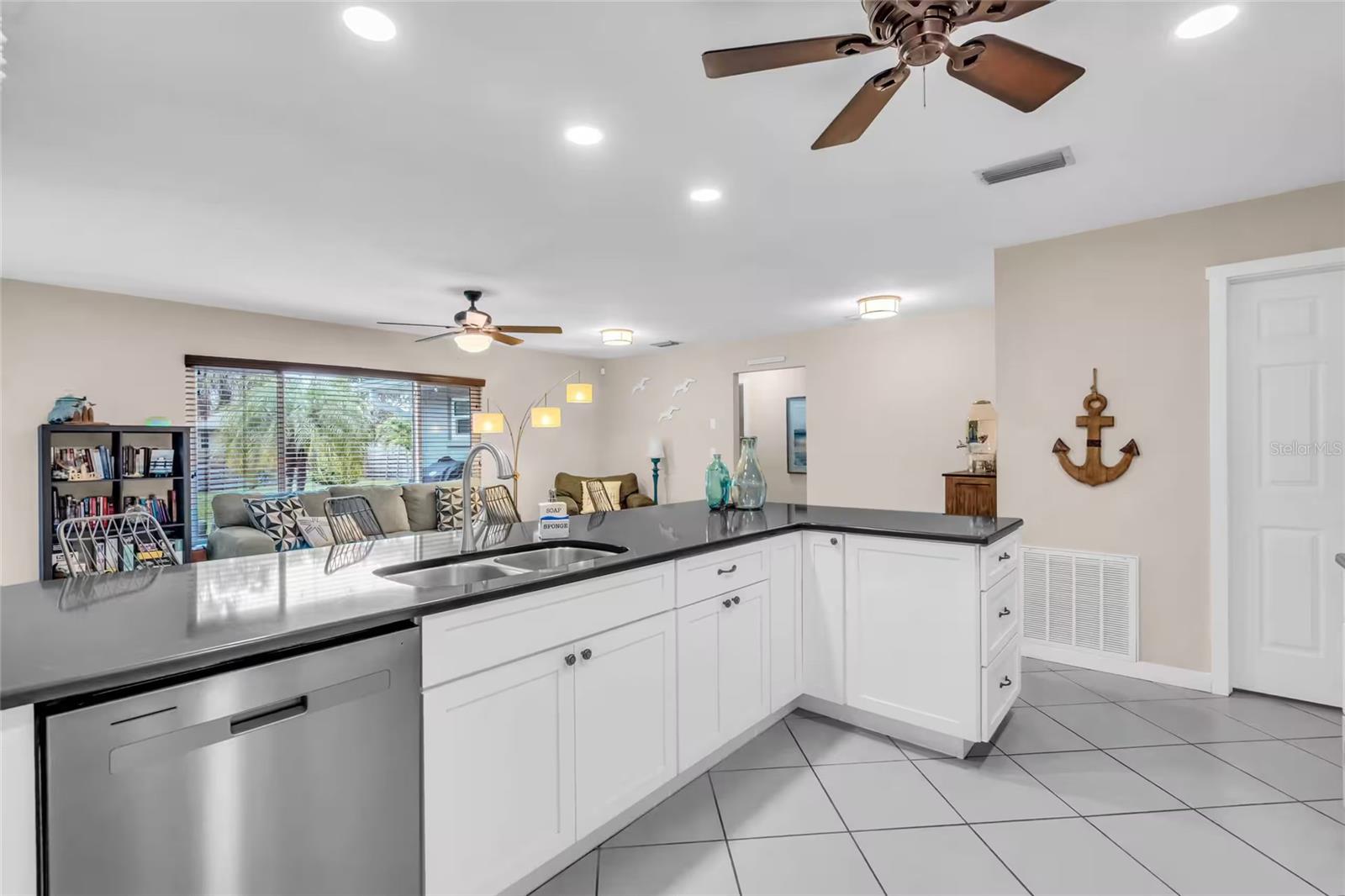 8402 14th, Bradenton, FL 34209