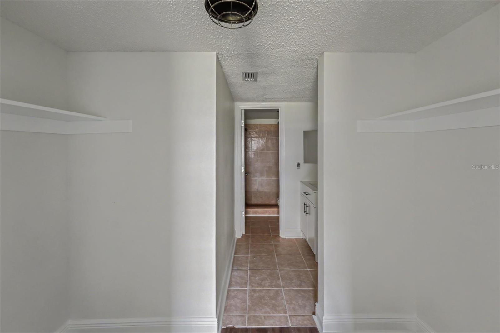 200 Countryclub Unit 1205, Largo, FL 33771