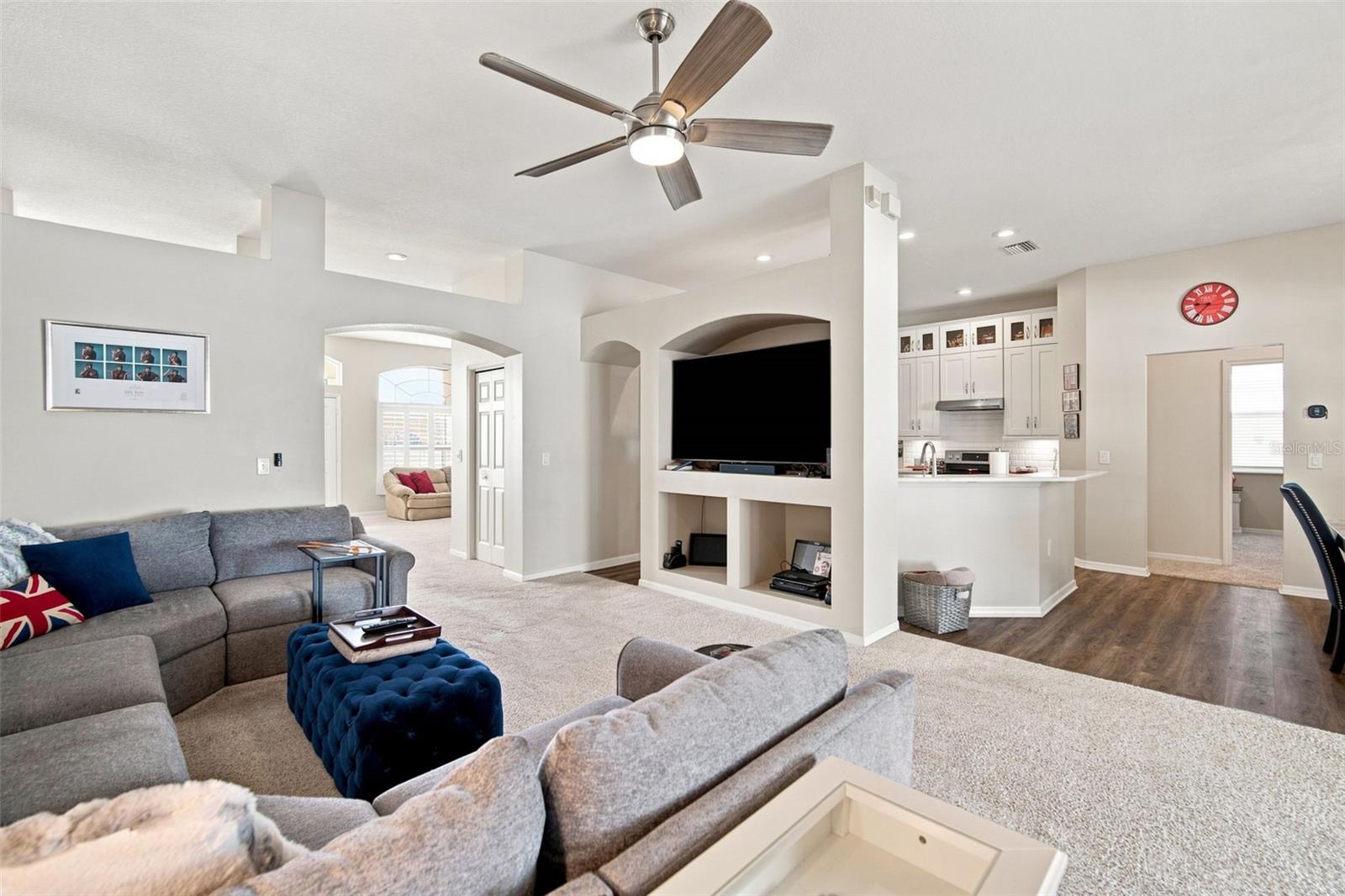 2020 Alafia Oaks, Valrico, FL 33596
