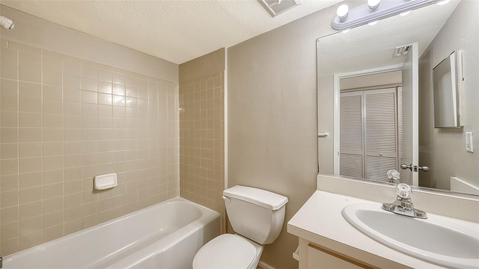 2121 Wood Unit A103, Sarasota, FL 34237