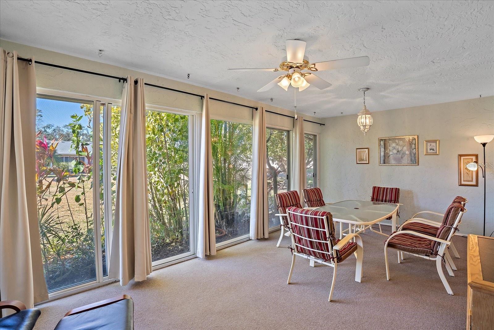 6948 Country Club Unit V-81, Sarasota, FL 34243