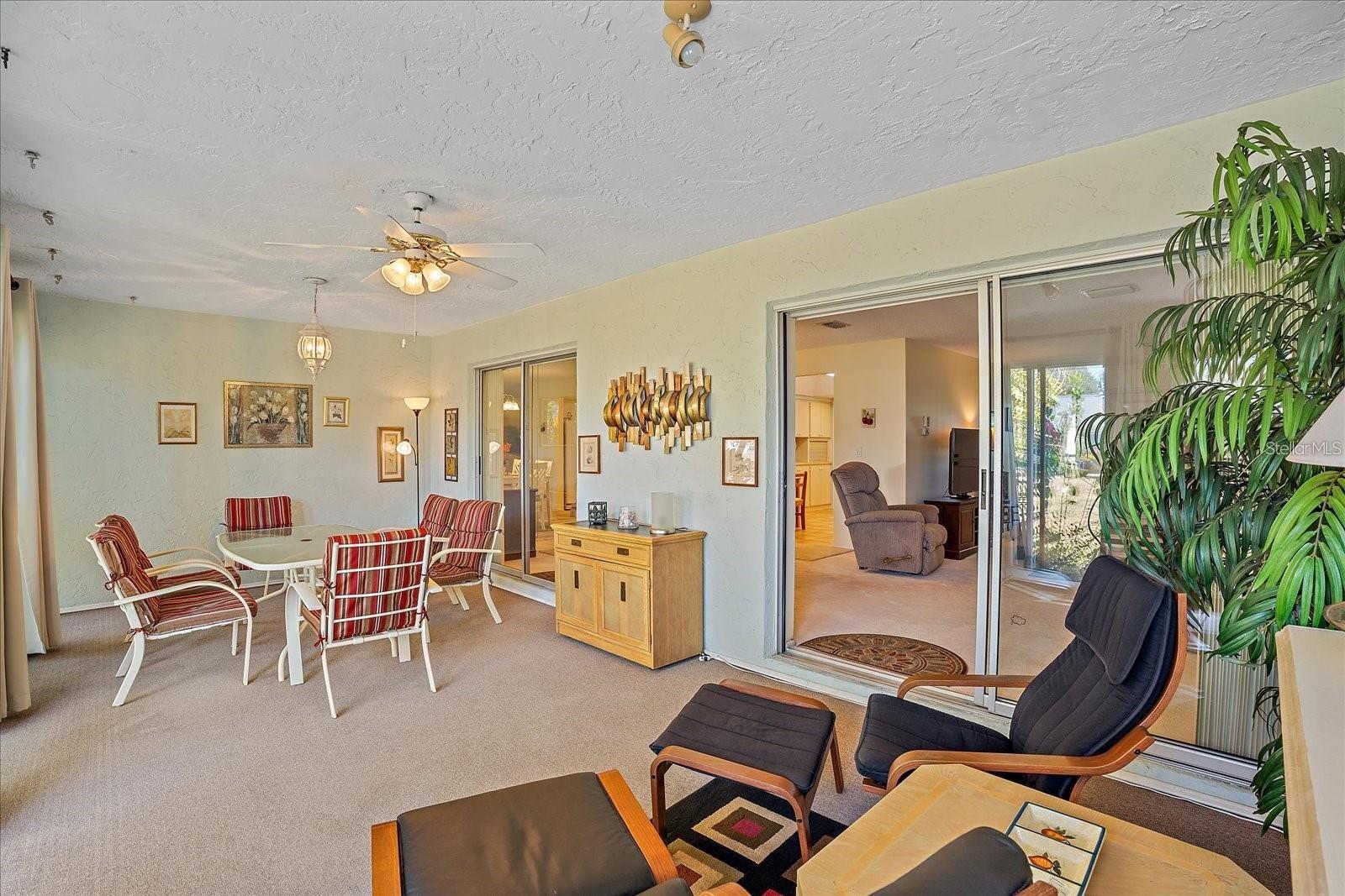 6948 Country Club Unit V-81, Sarasota, FL 34243