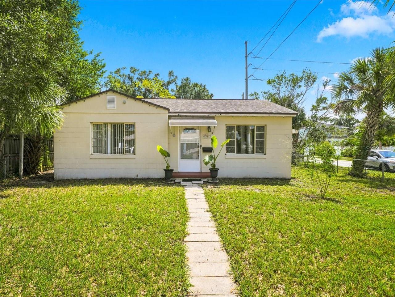 5054 4th, St Petersburg, FL 33707