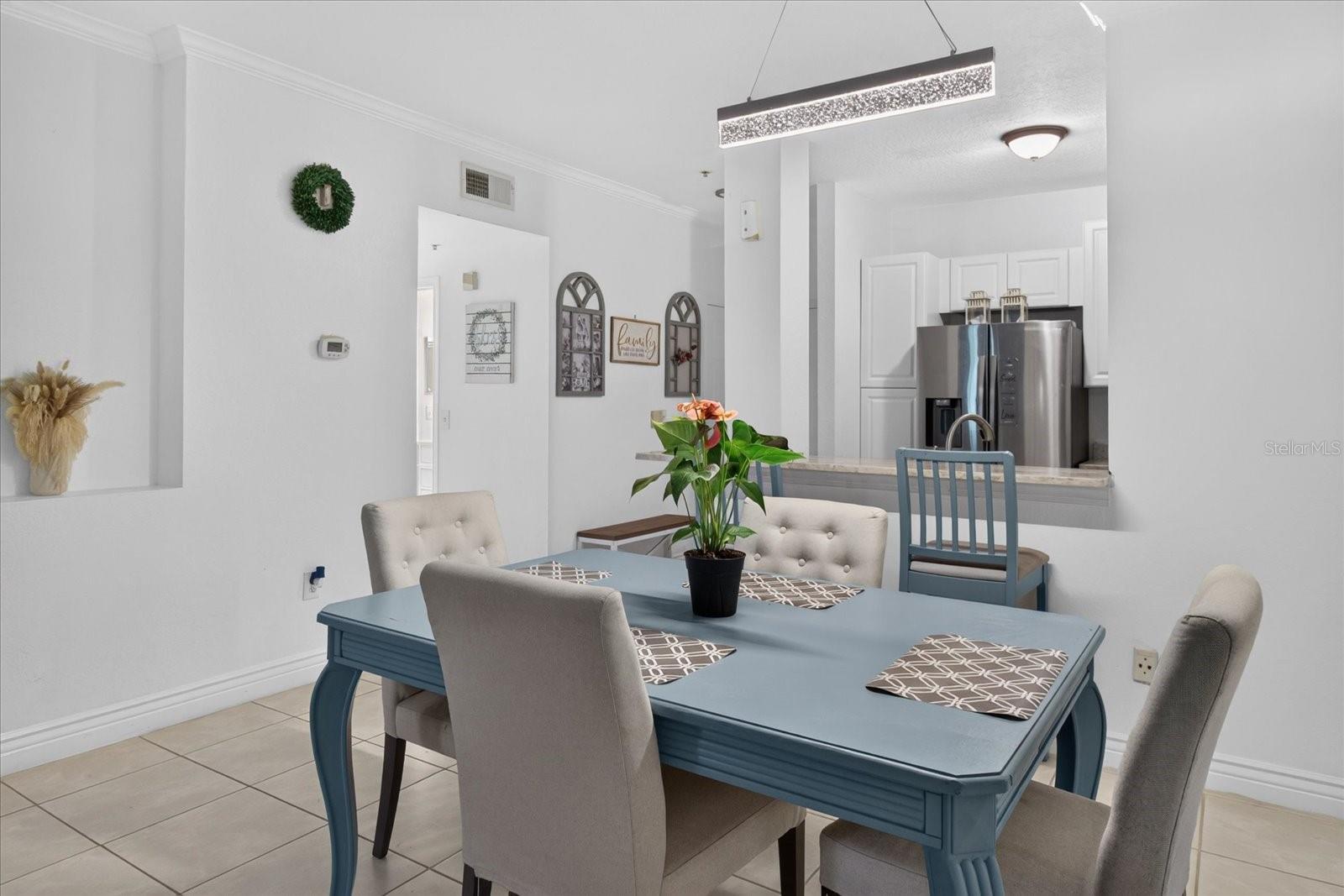 2612 Robert Trent Jones Unit 711, Orlando, FL 32835