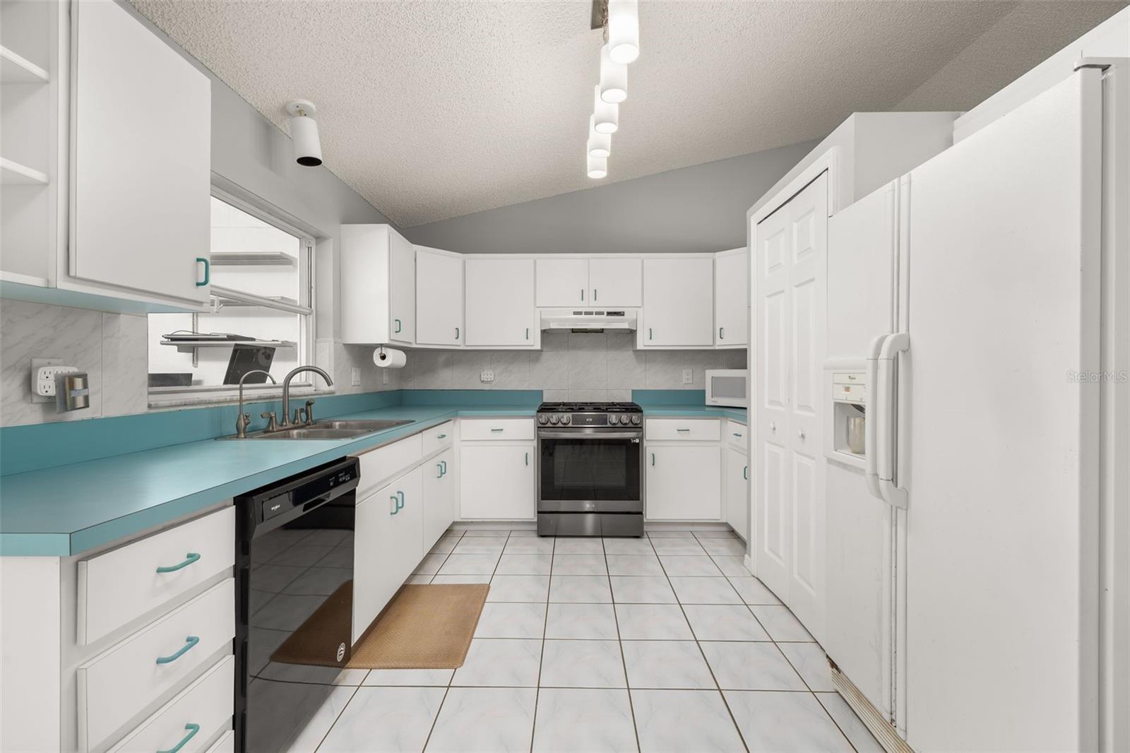1299 Amador, Palm Bay, FL 32907