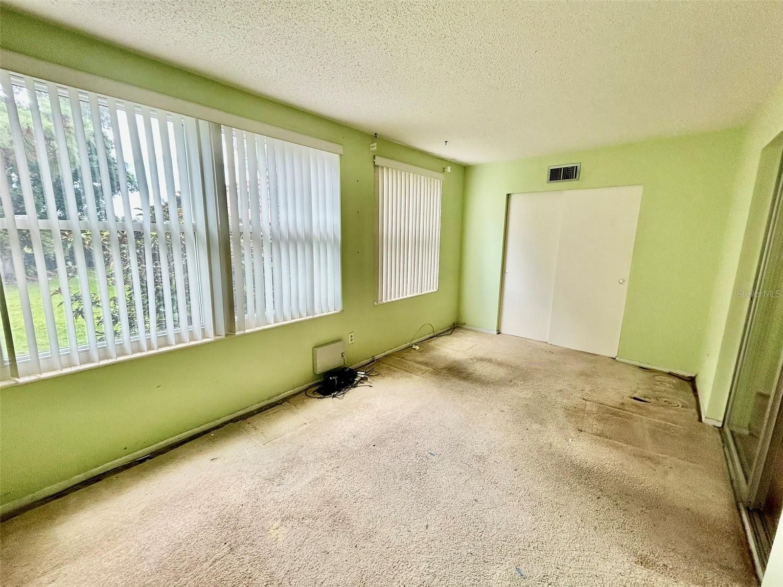 2457 Ecuadorian Unit 41, Clearwater, FL 33763