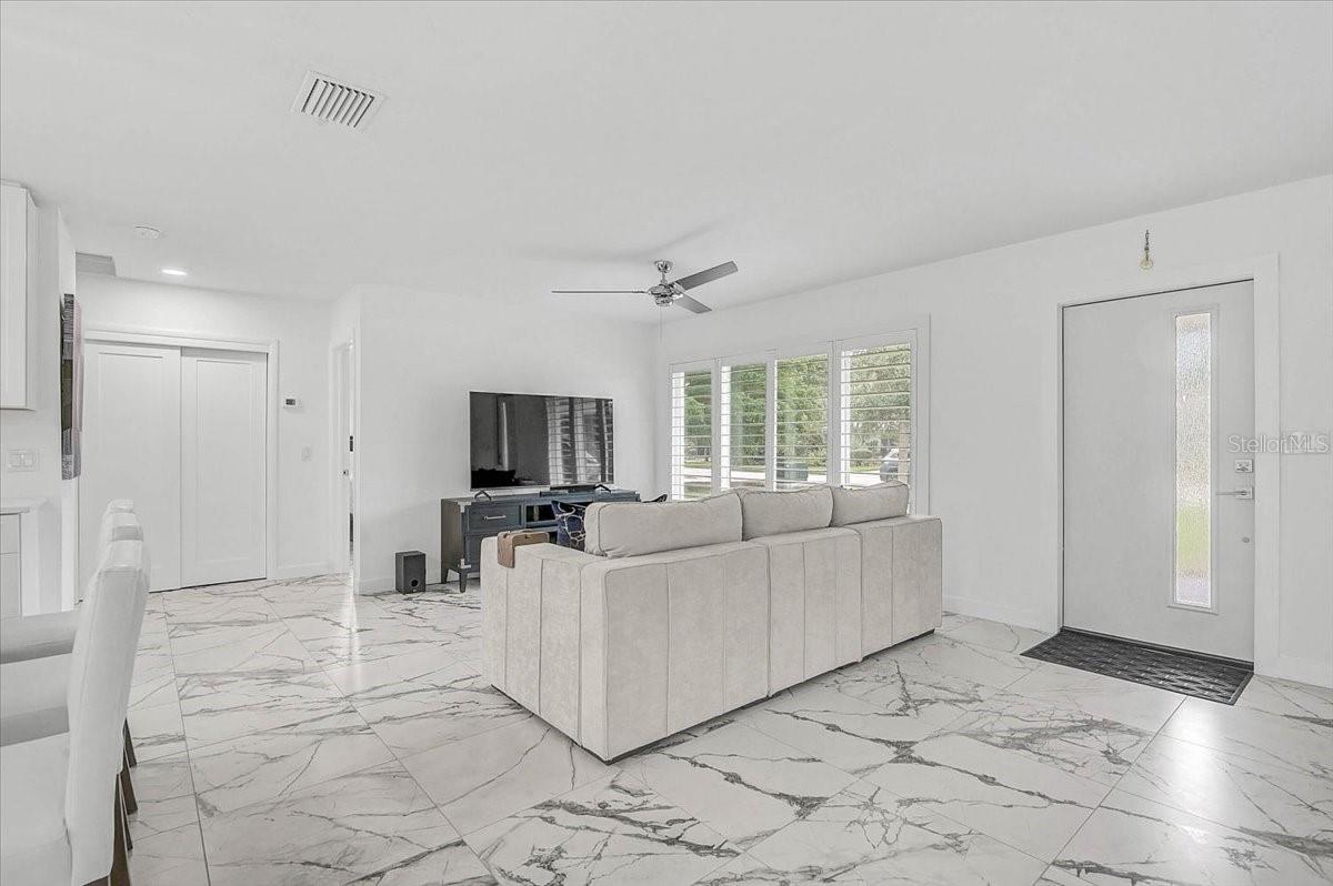 2347 Tangerine, Sarasota, FL 34239