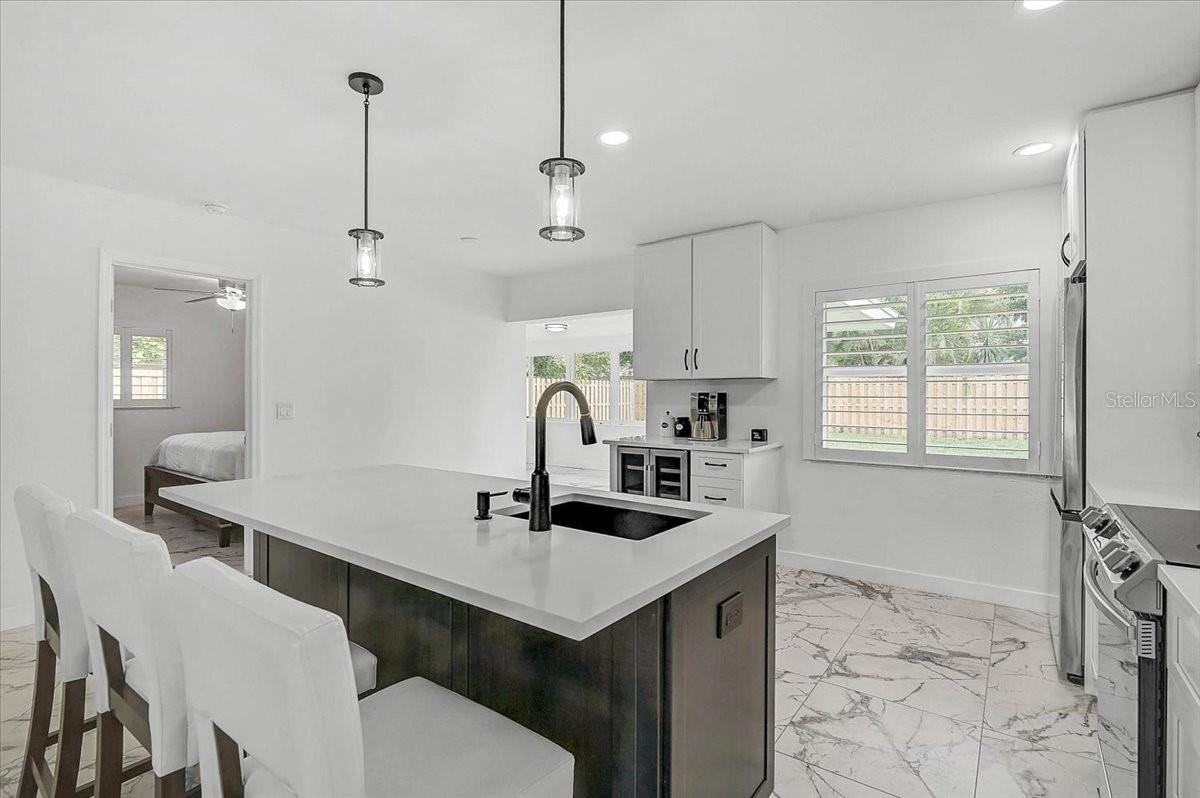 2347 Tangerine, Sarasota, FL 34239