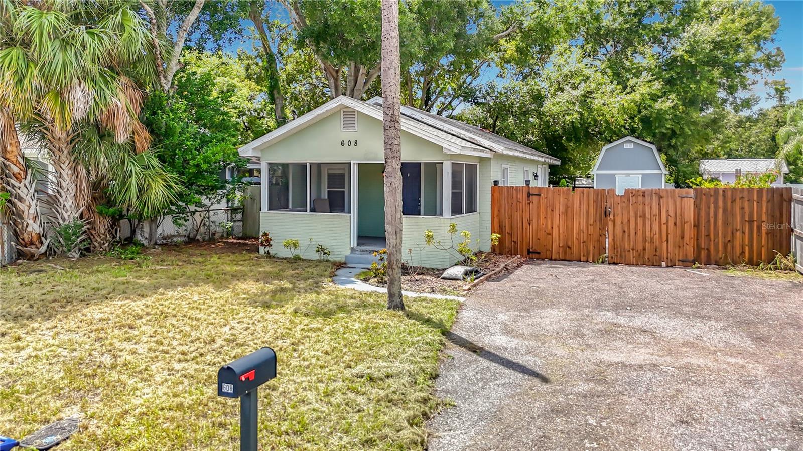 608 Lincoln, Tampa, FL 33609
