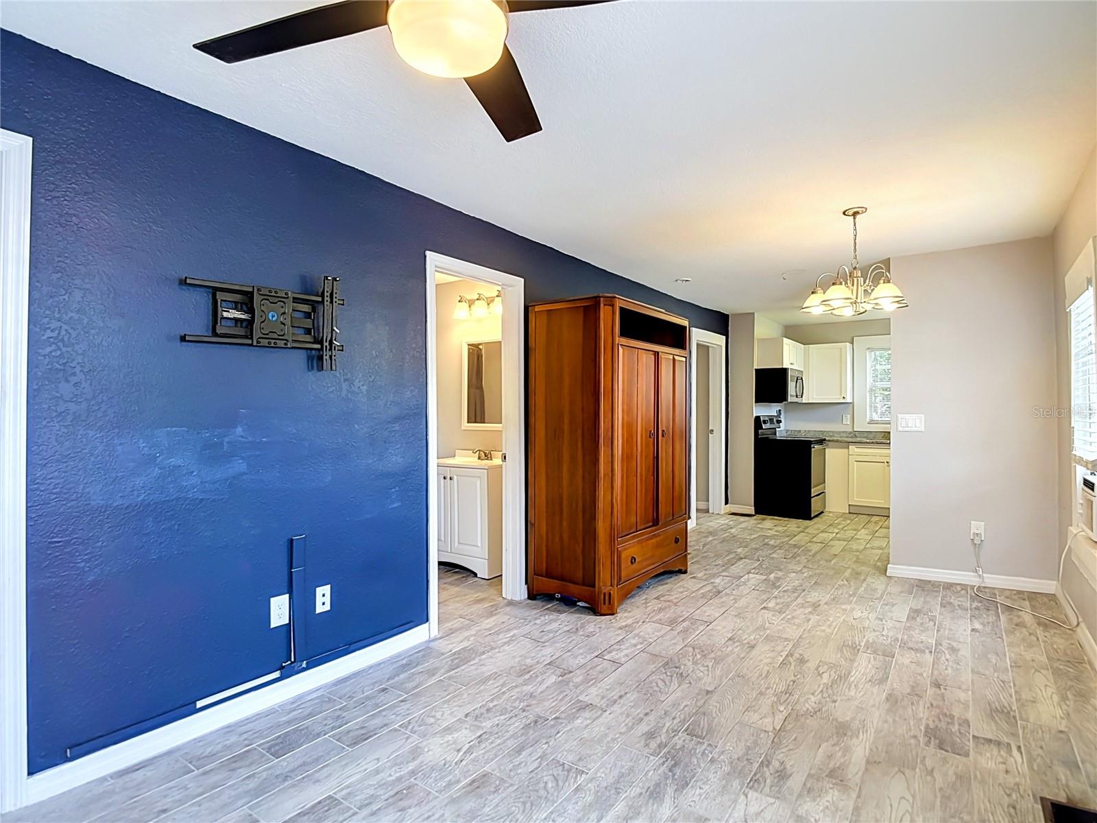 608 Lincoln, Tampa, FL 33609