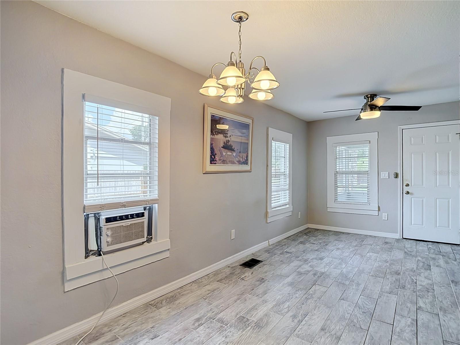 608 Lincoln, Tampa, FL 33609
