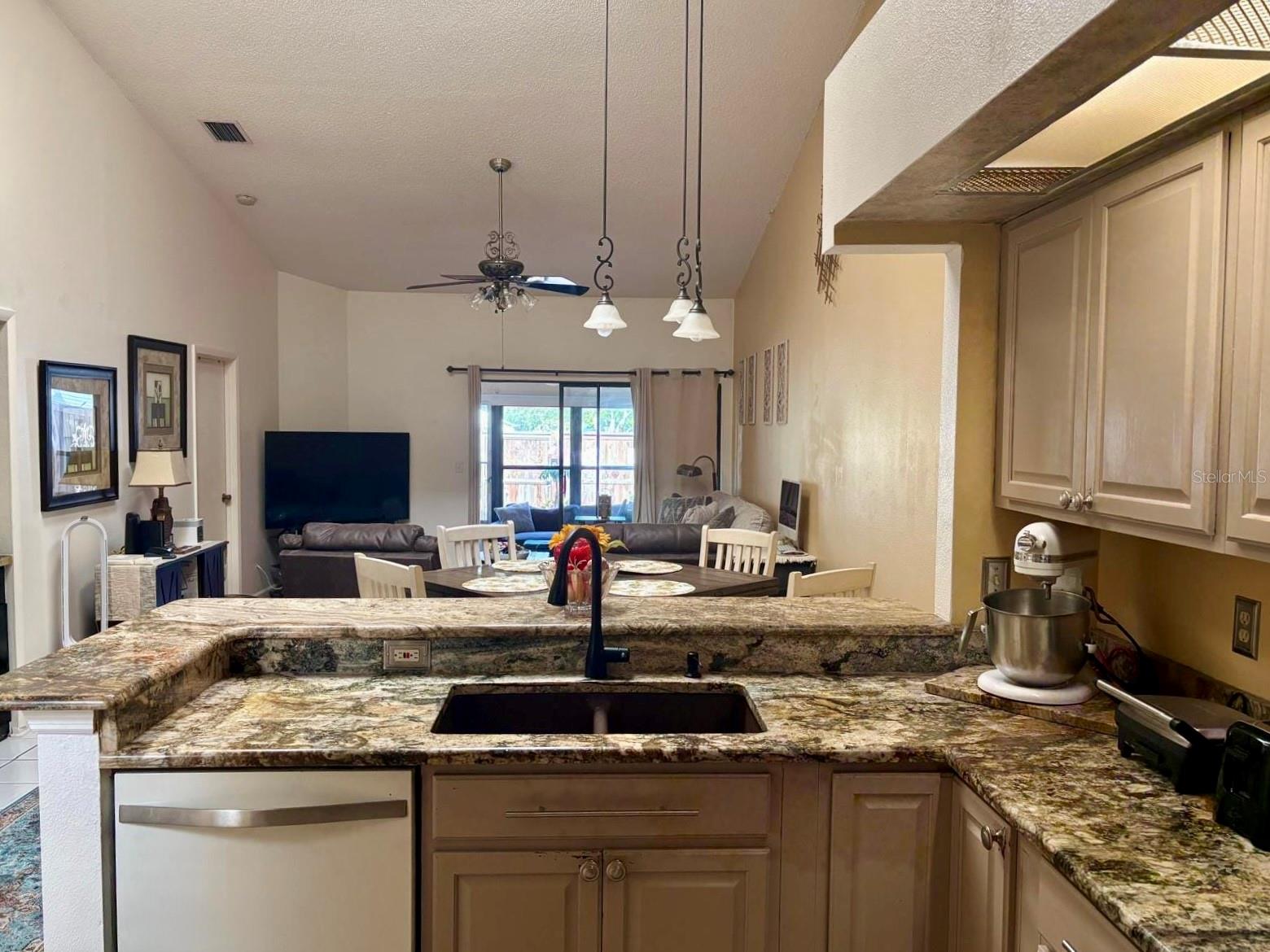 2466 Alhambra, Clearwater, FL 33761